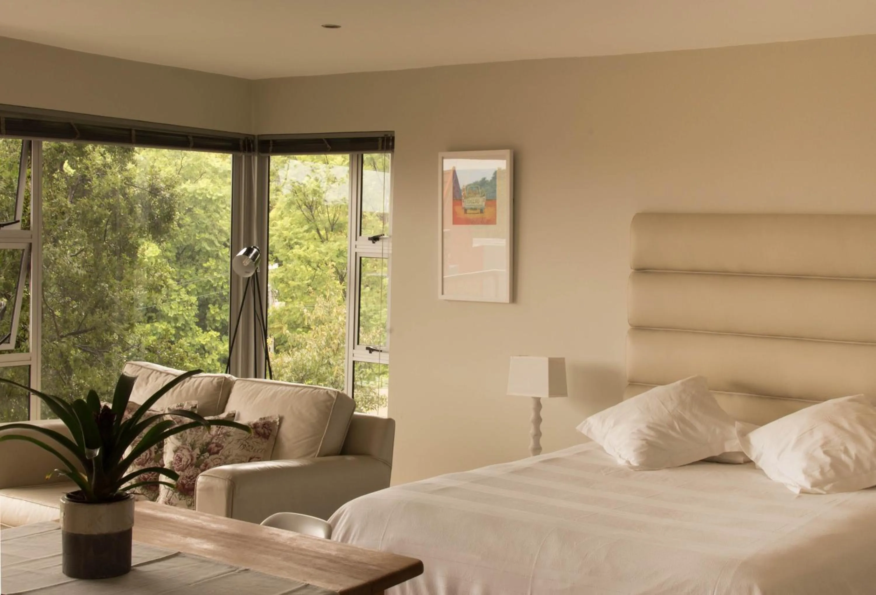 Living room, Bed in Orangerie Guest House