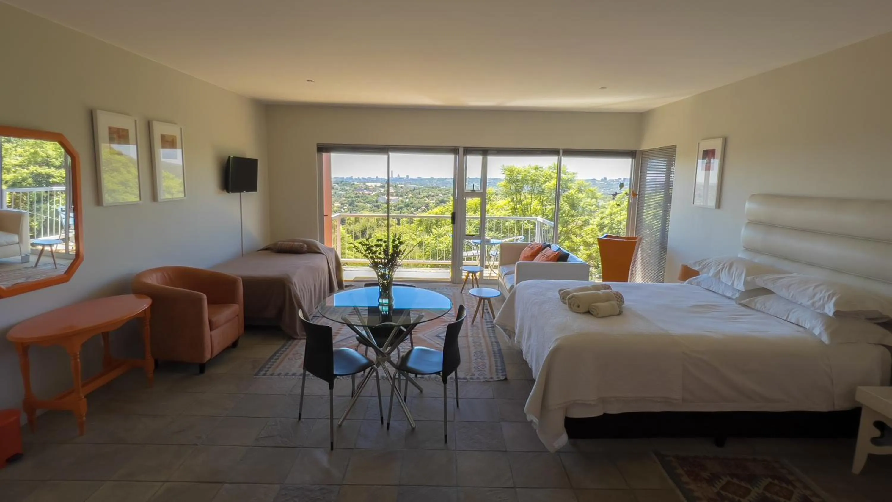 Balcony/Terrace, Bed in Orangerie Guest House