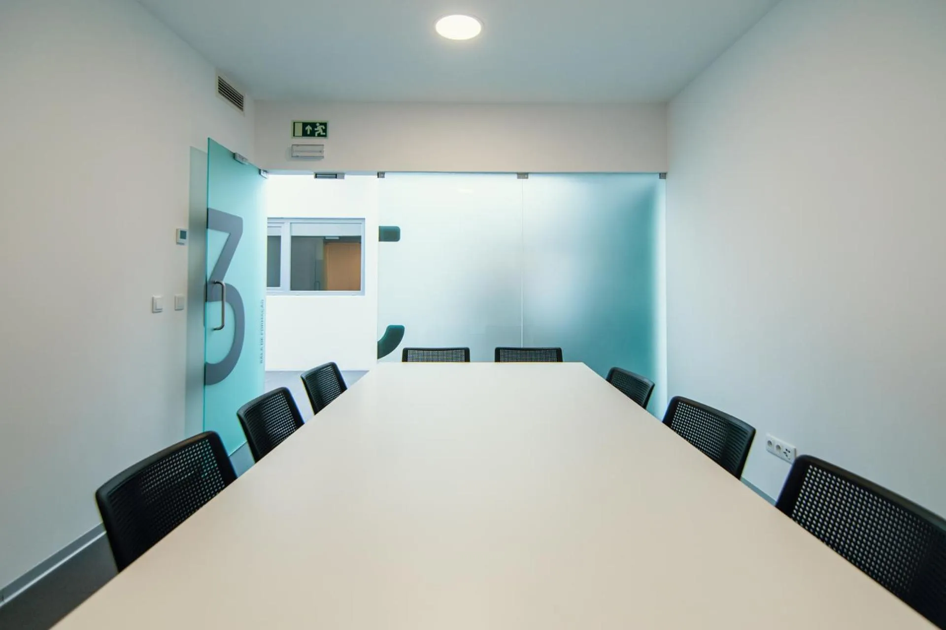 Meeting/conference room in HI Braga - Pousada de Juventude