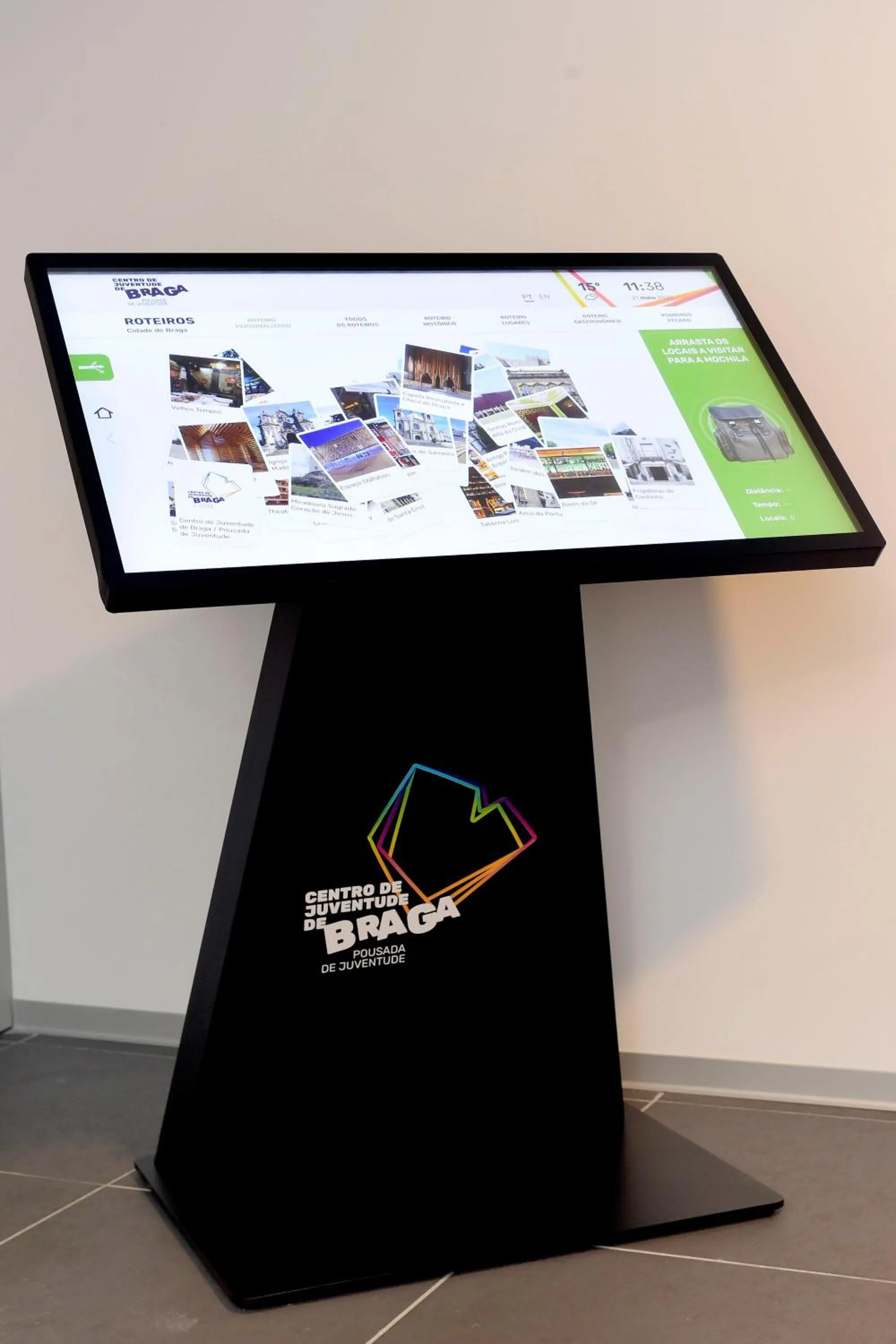 Living room in HI Braga - Pousada de Juventude