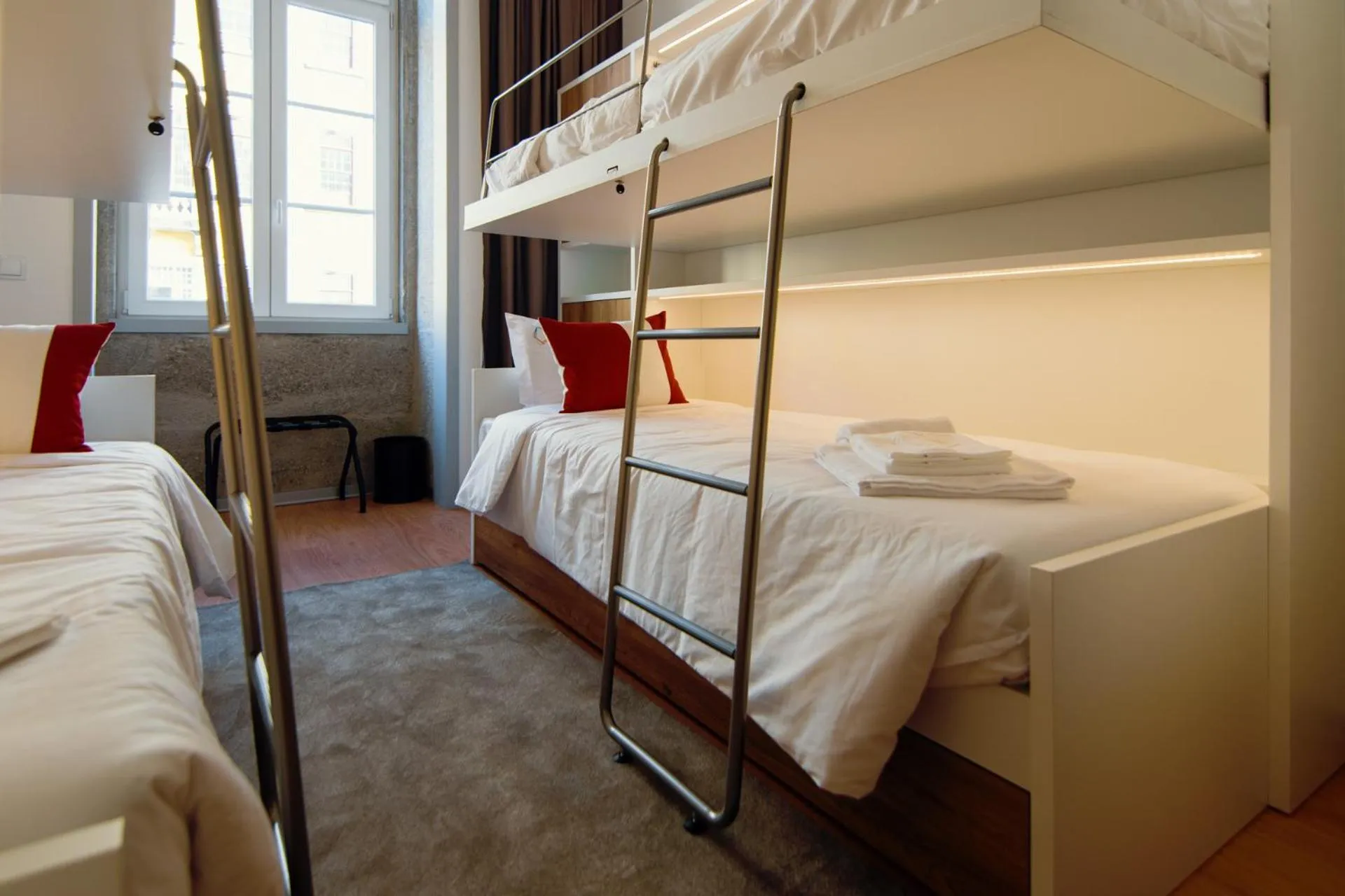 Bedroom, Bed in HI Braga - Pousada de Juventude