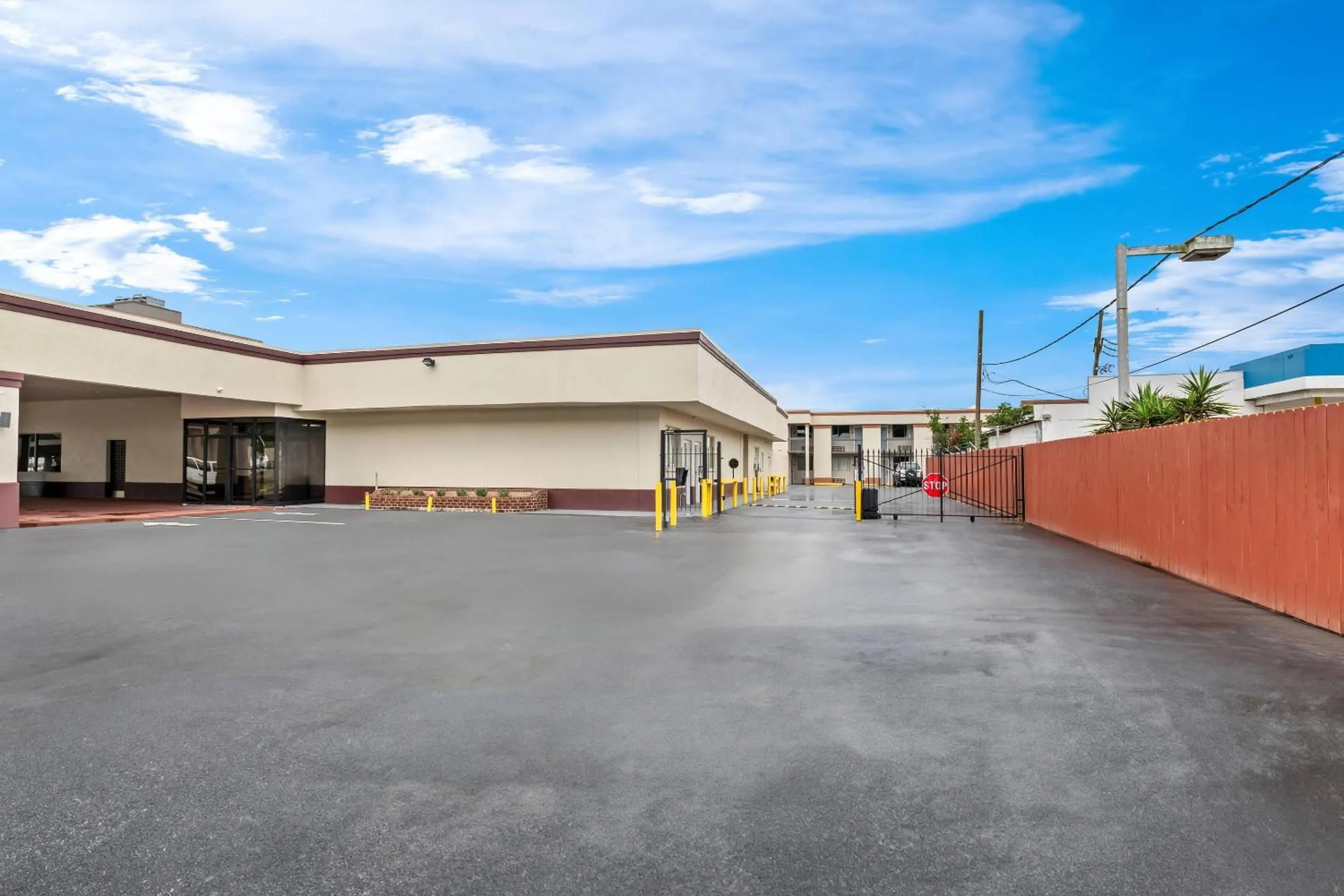 Property building in Quality Inn Harvey - New Orleans