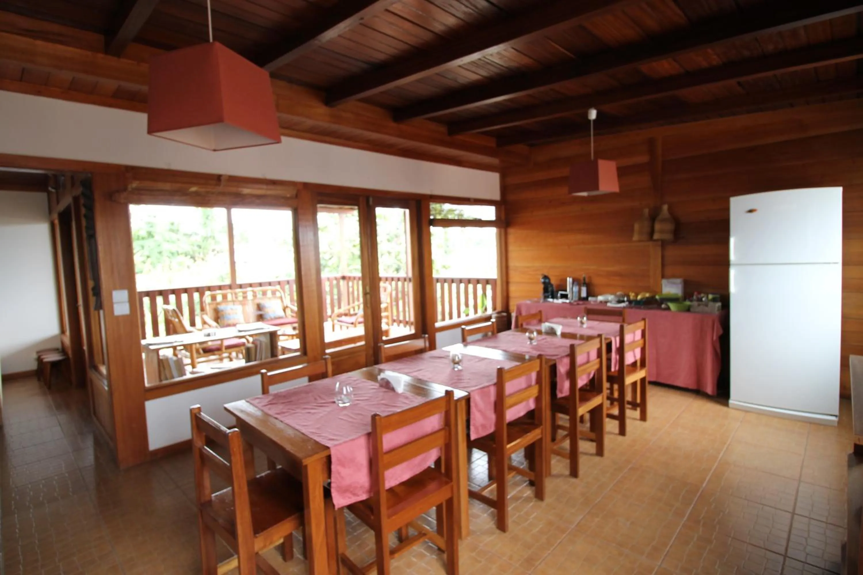 Communal lounge/ TV room in Sweet Guest House