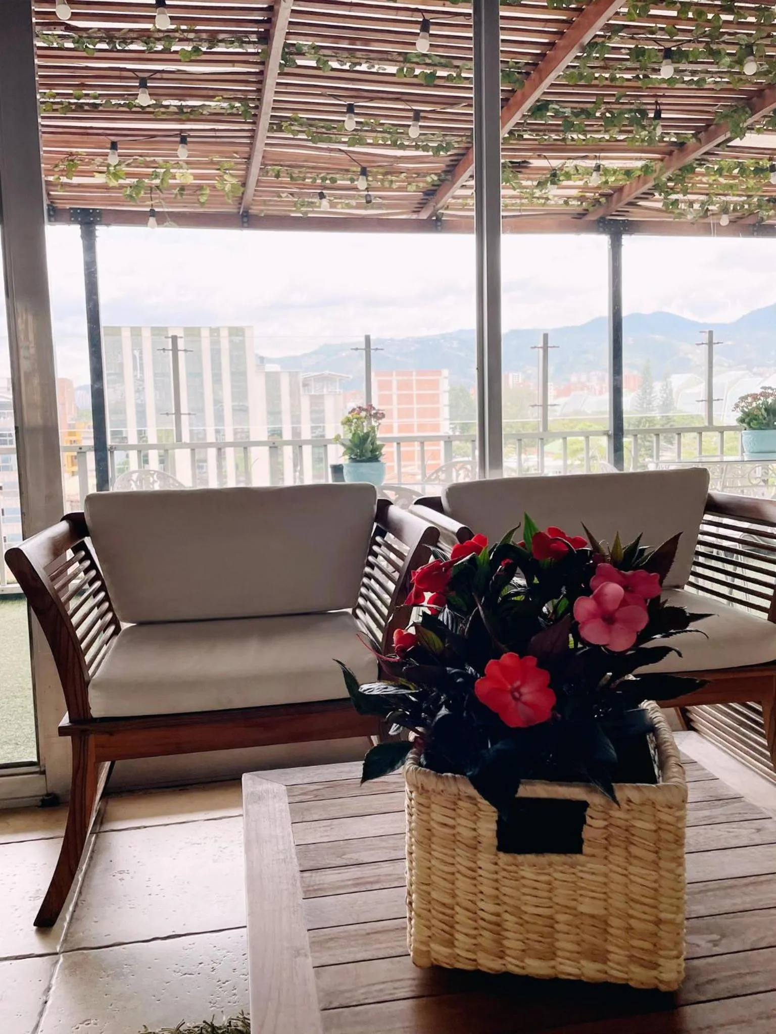 Living room in Platinum Hotel