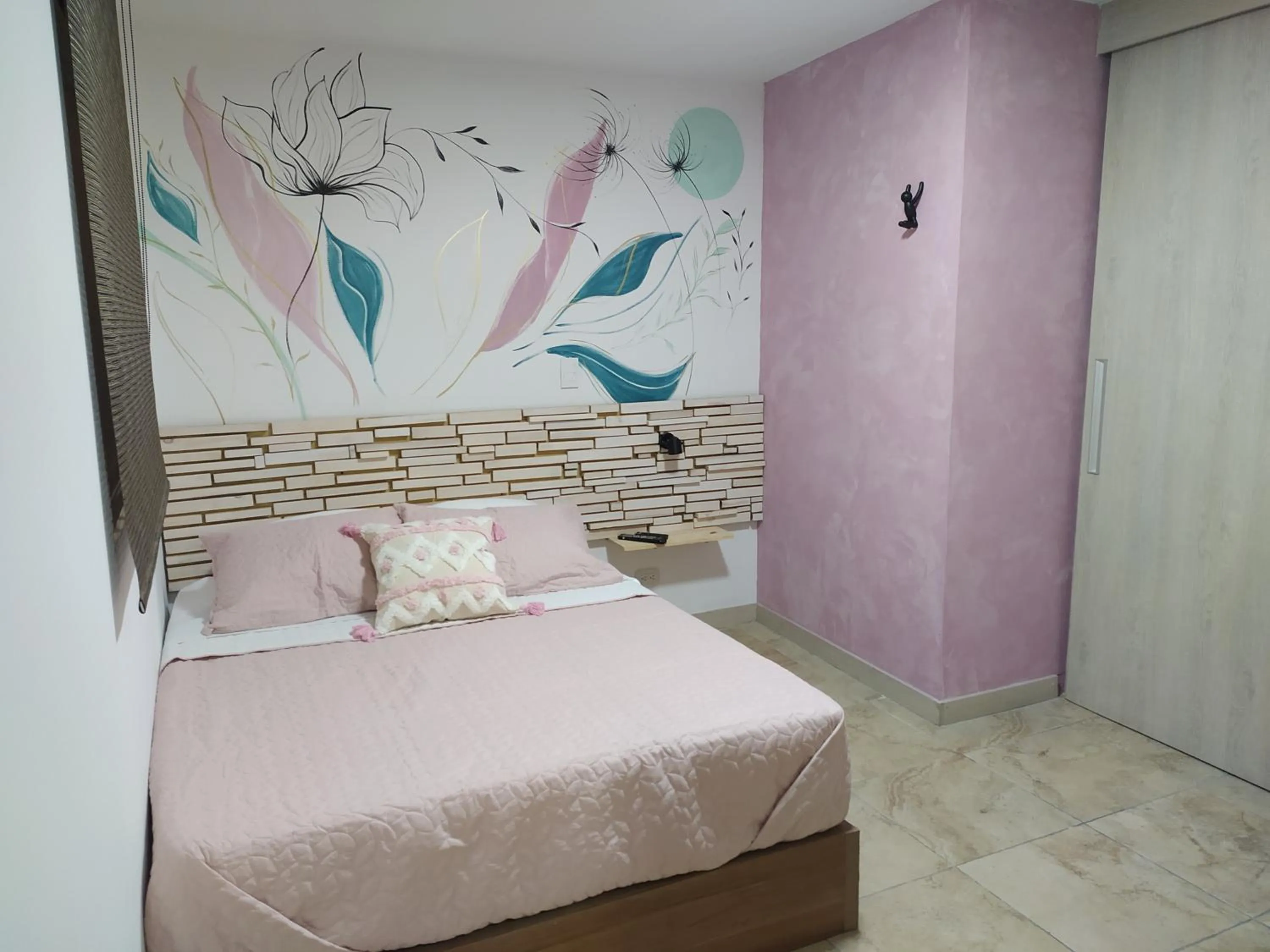 Bed in Platinum Hotel