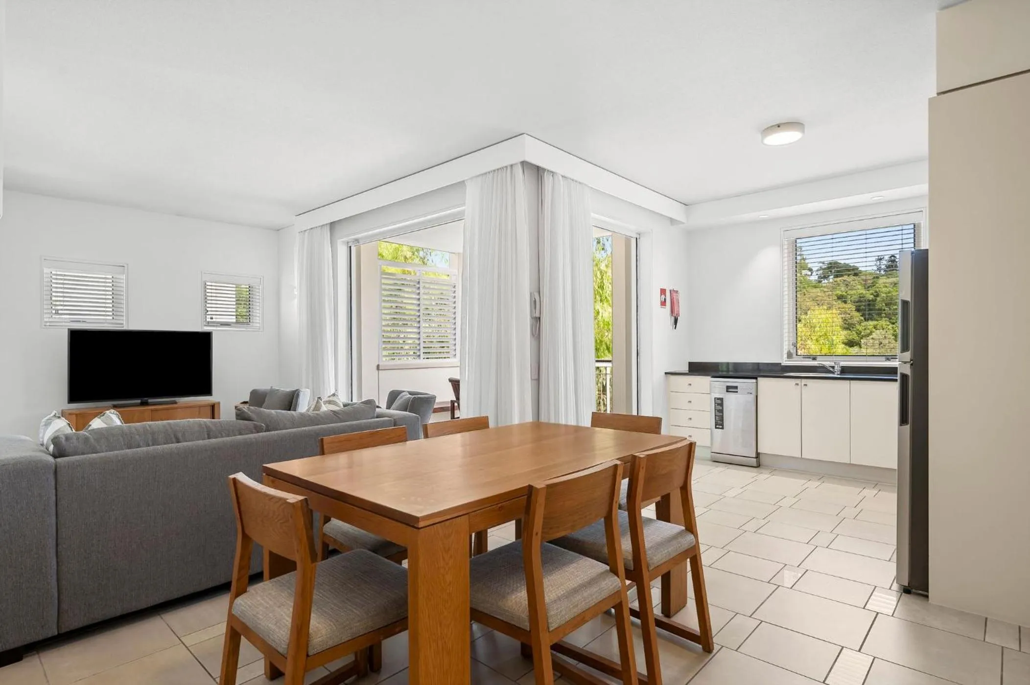 Dining area in Hastings Suites by Stay Noosa