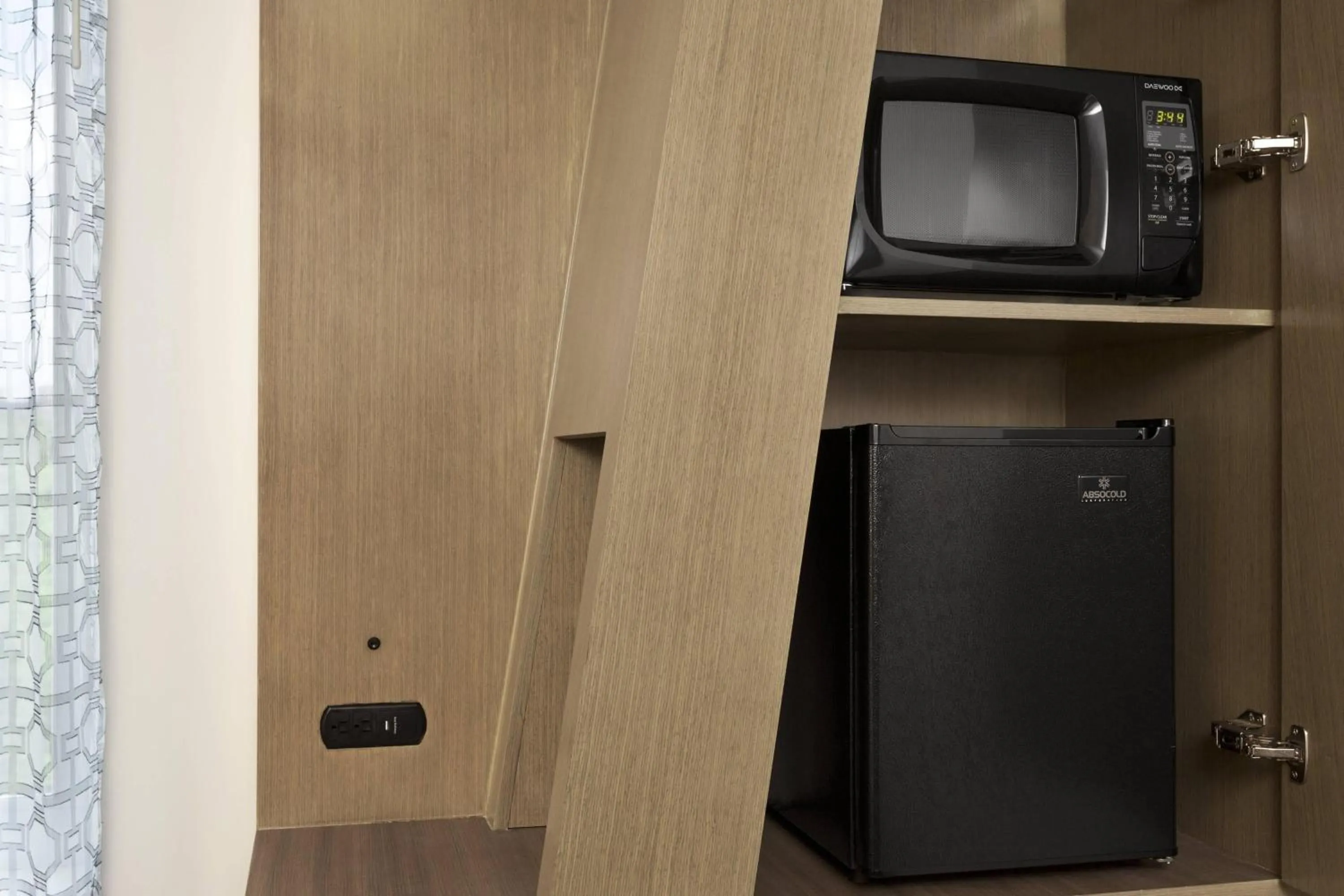 Photo of the whole room in Courtyard by Marriott Orlando South/Grande Lakes Area