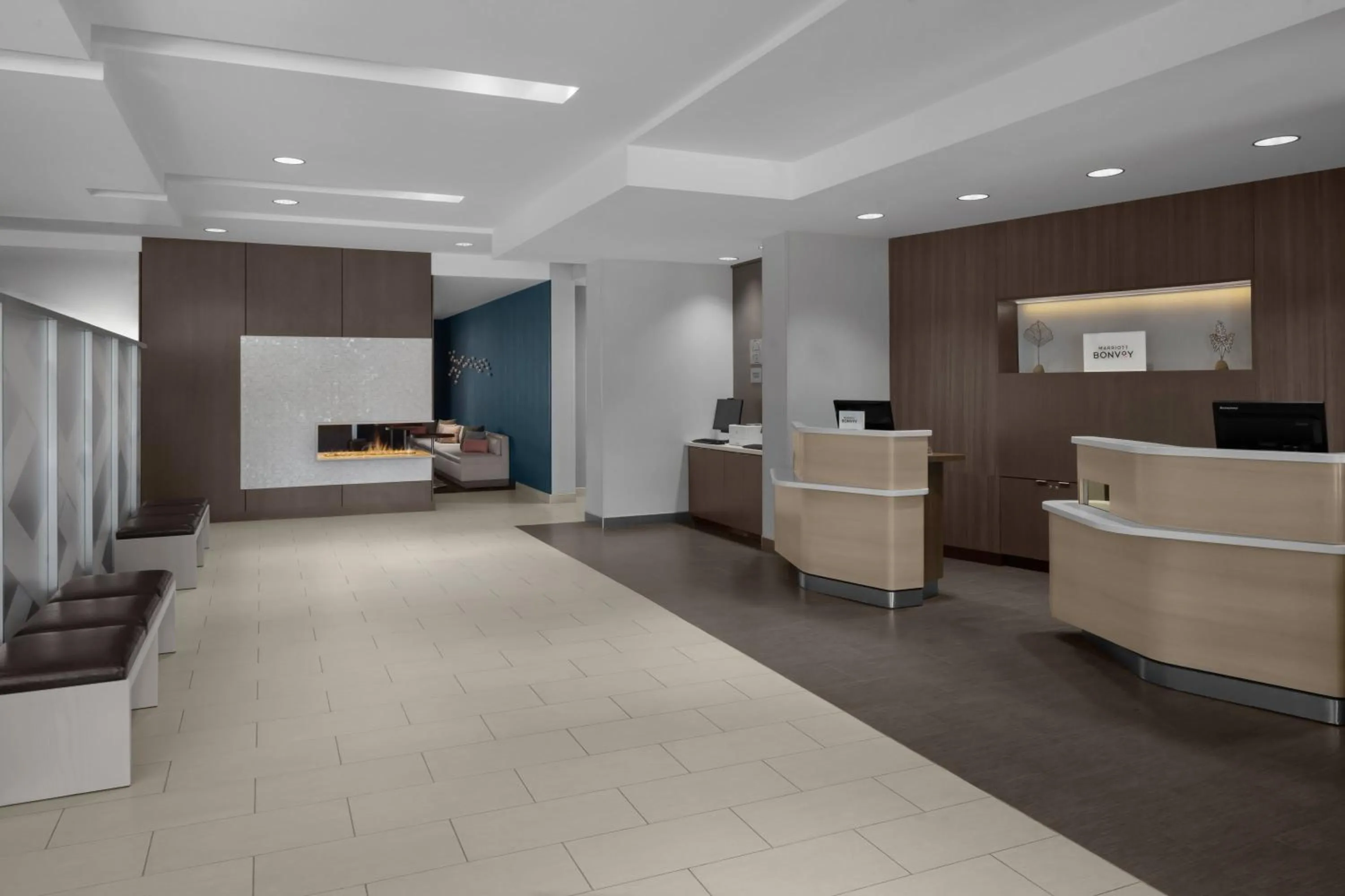 Lobby or reception in Courtyard by Marriott Orlando South/Grande Lakes Area