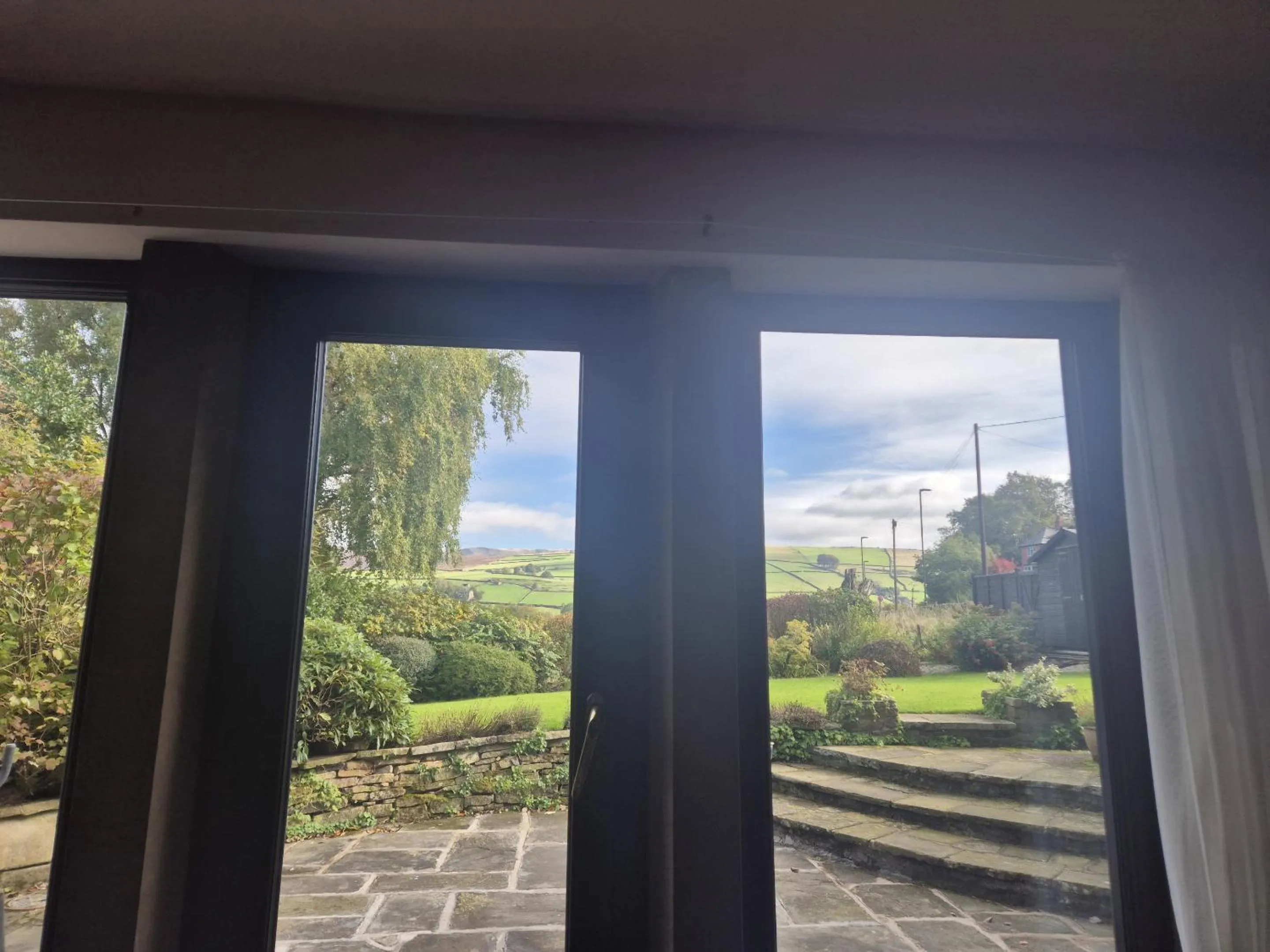 Living room in The Waltzing Weasel