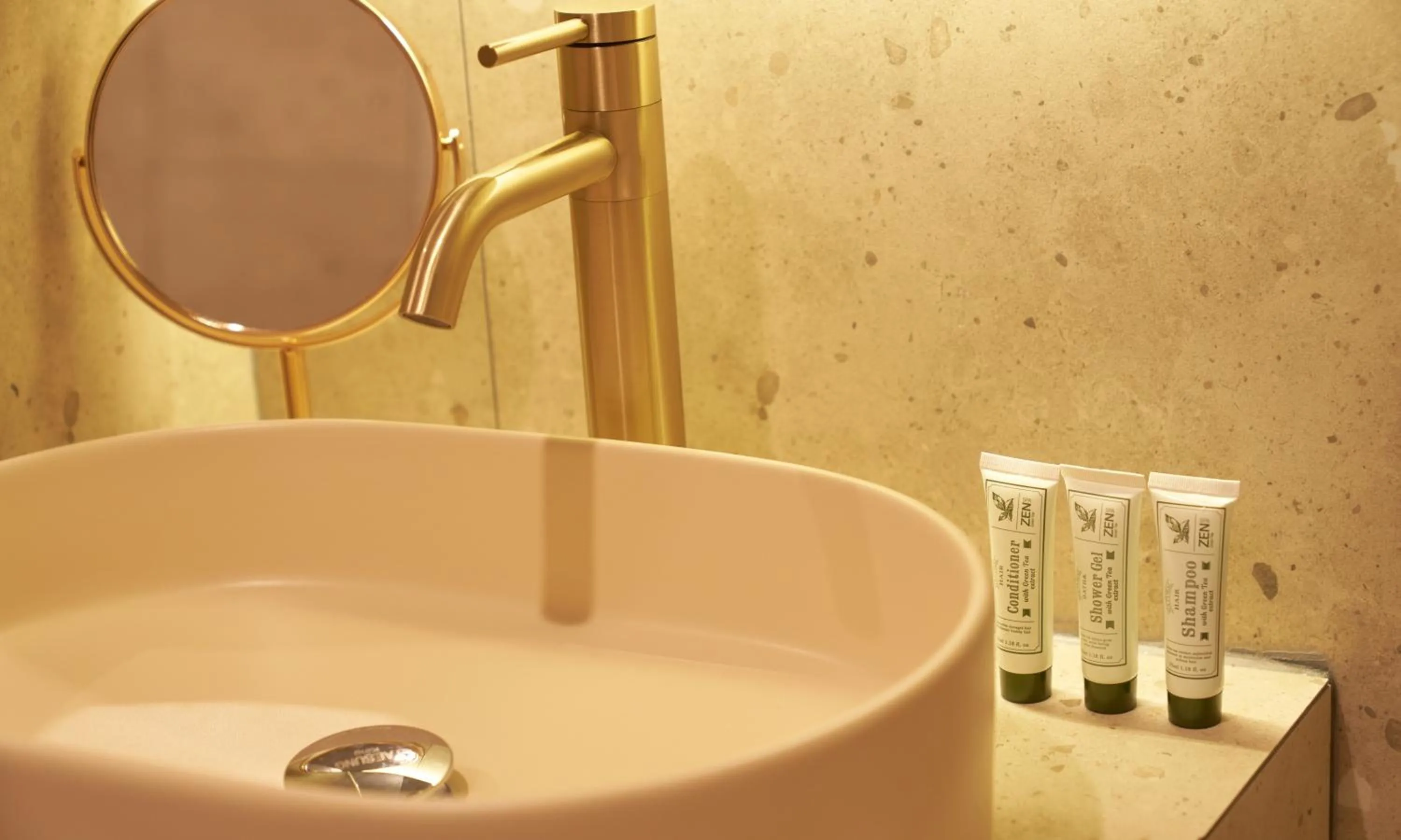 Bathroom in Brown Dot Hotel Gunsan Terminal Branch