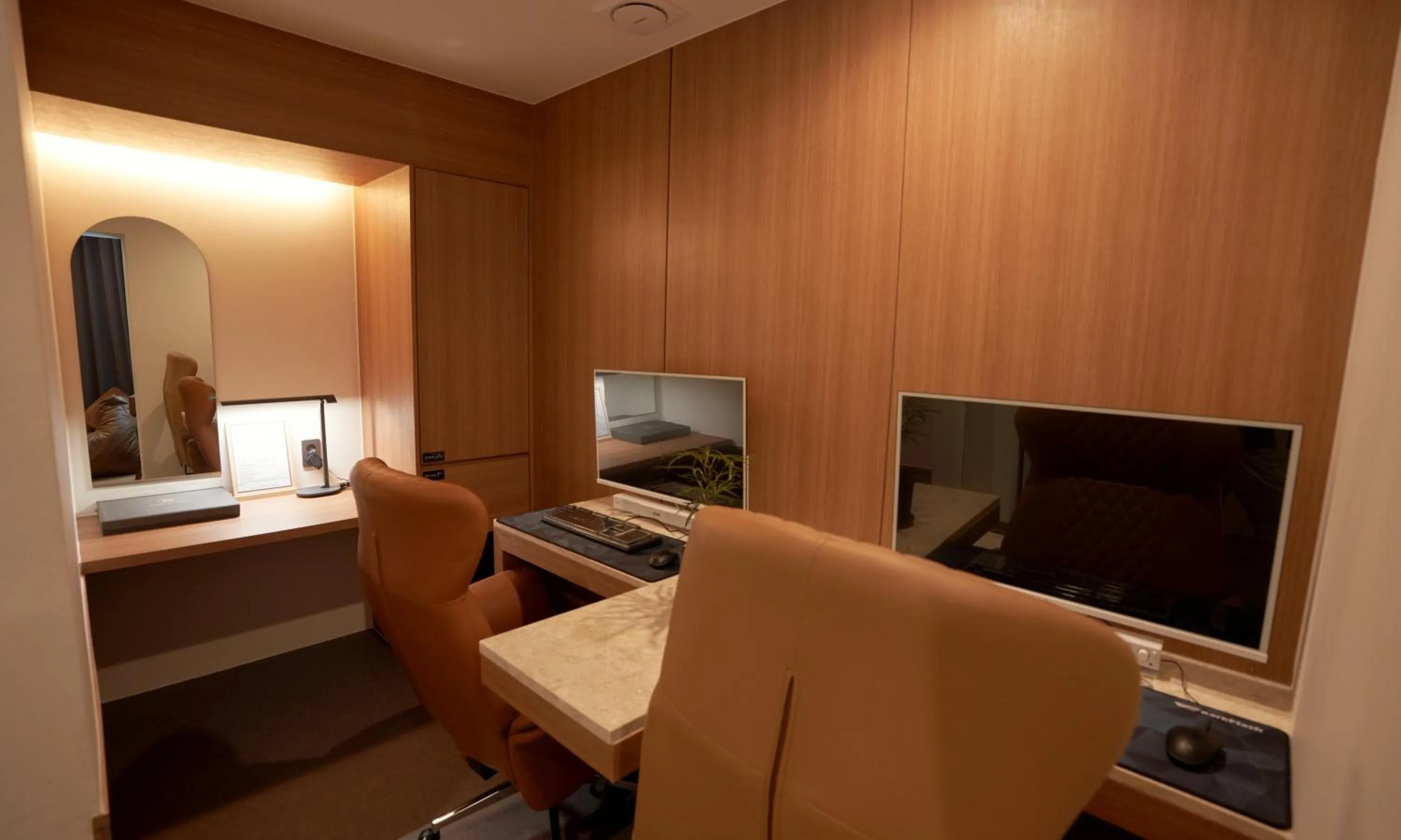 TV and multimedia in Brown Dot Hotel Gunsan Terminal Branch