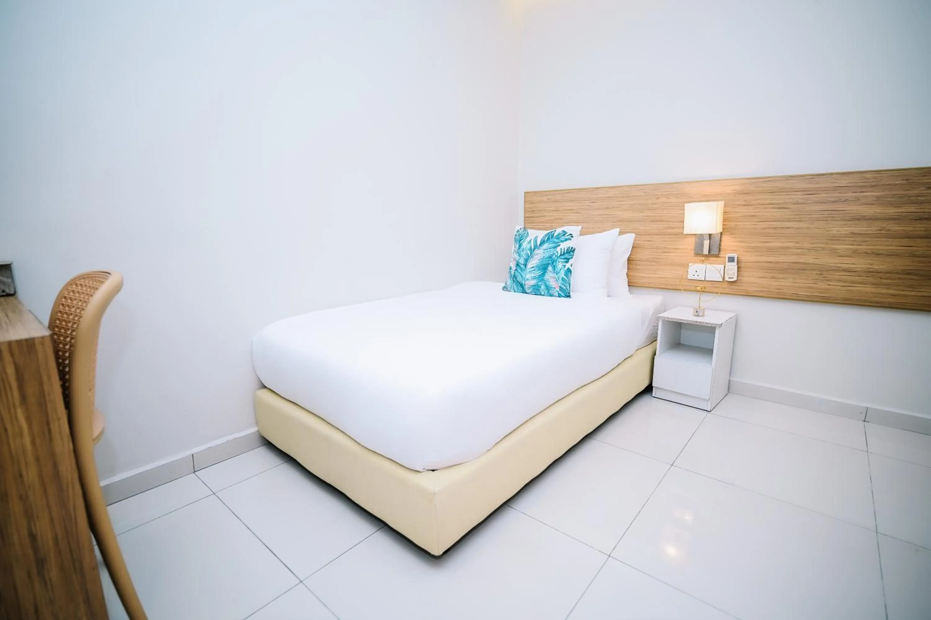 Bed in Swing & Pillows - Kelana Jaya Selangor