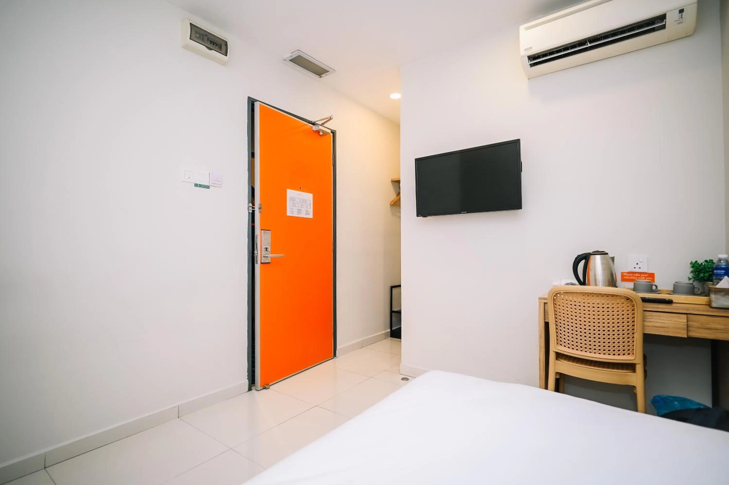 Bed in Swing & Pillows - Kelana Jaya Selangor