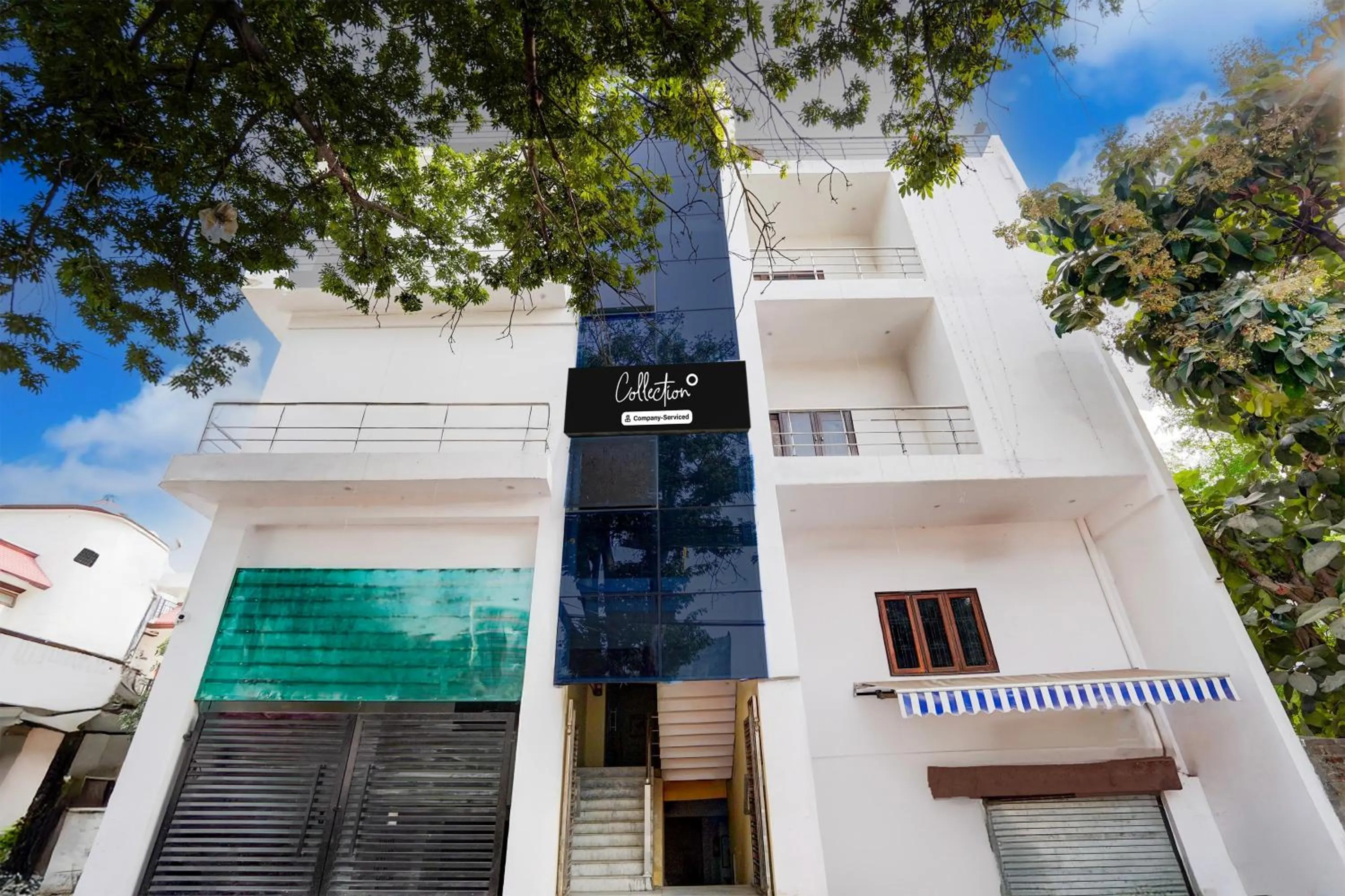 Facade/entrance in Collection O Govind Vihar Matiyari Formerly Saffron