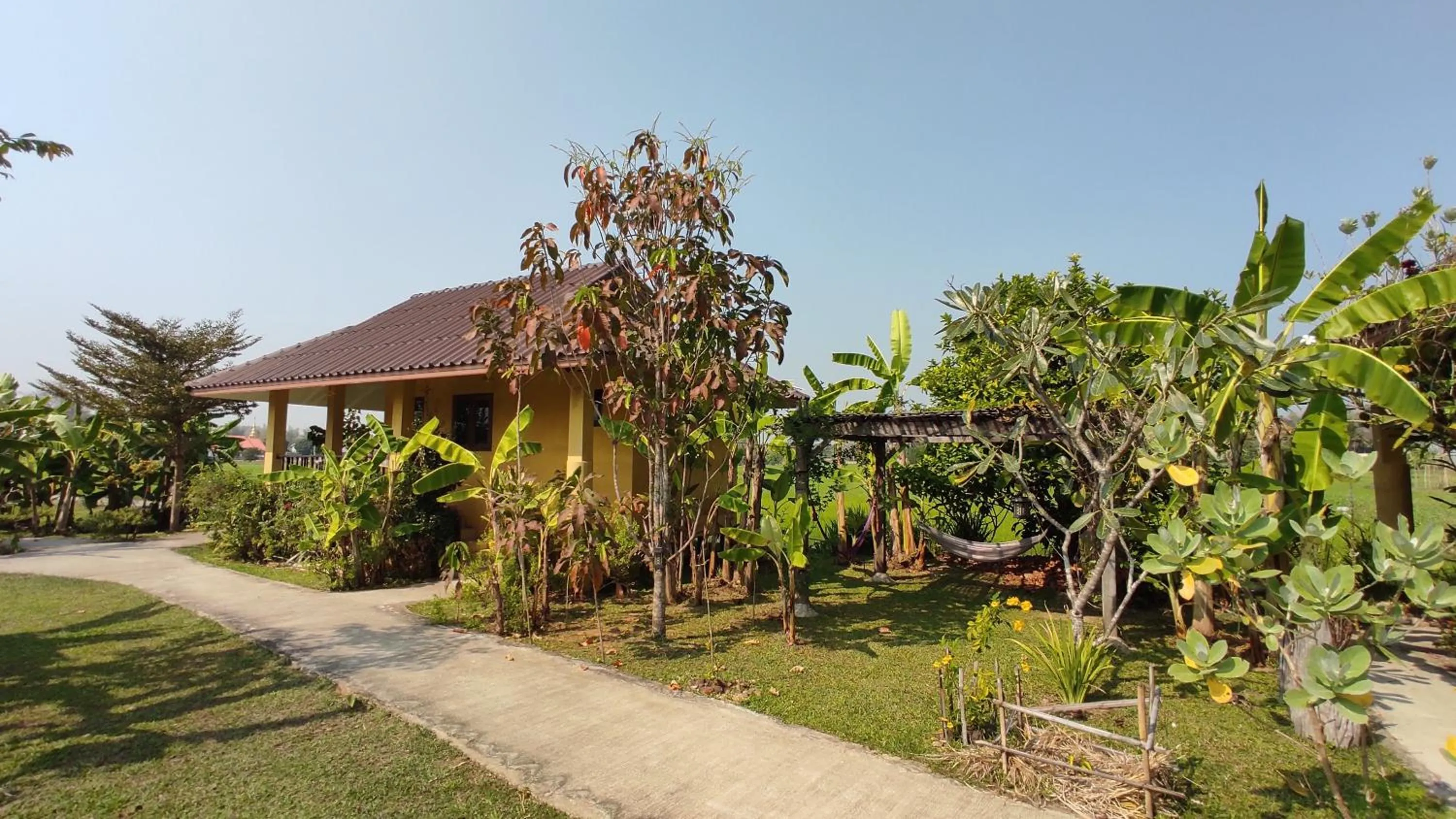 Property building in Country Retreat