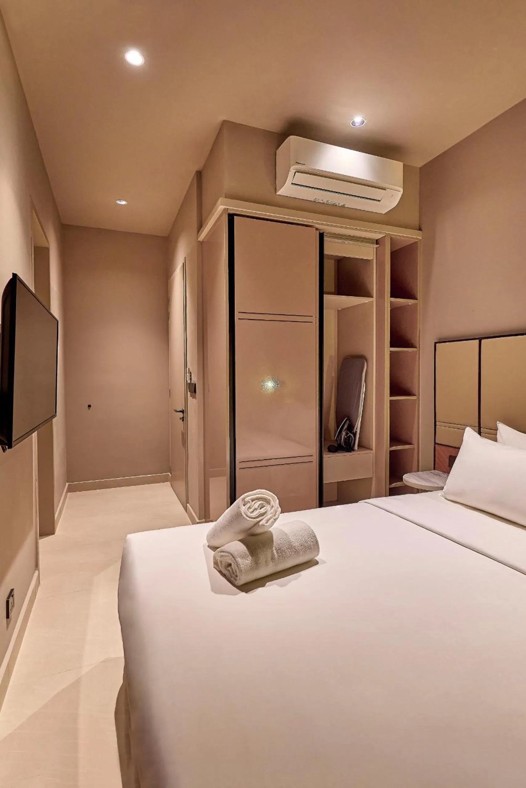 Photo of the whole room, Bed in Antara Residence By Sleeping Lion