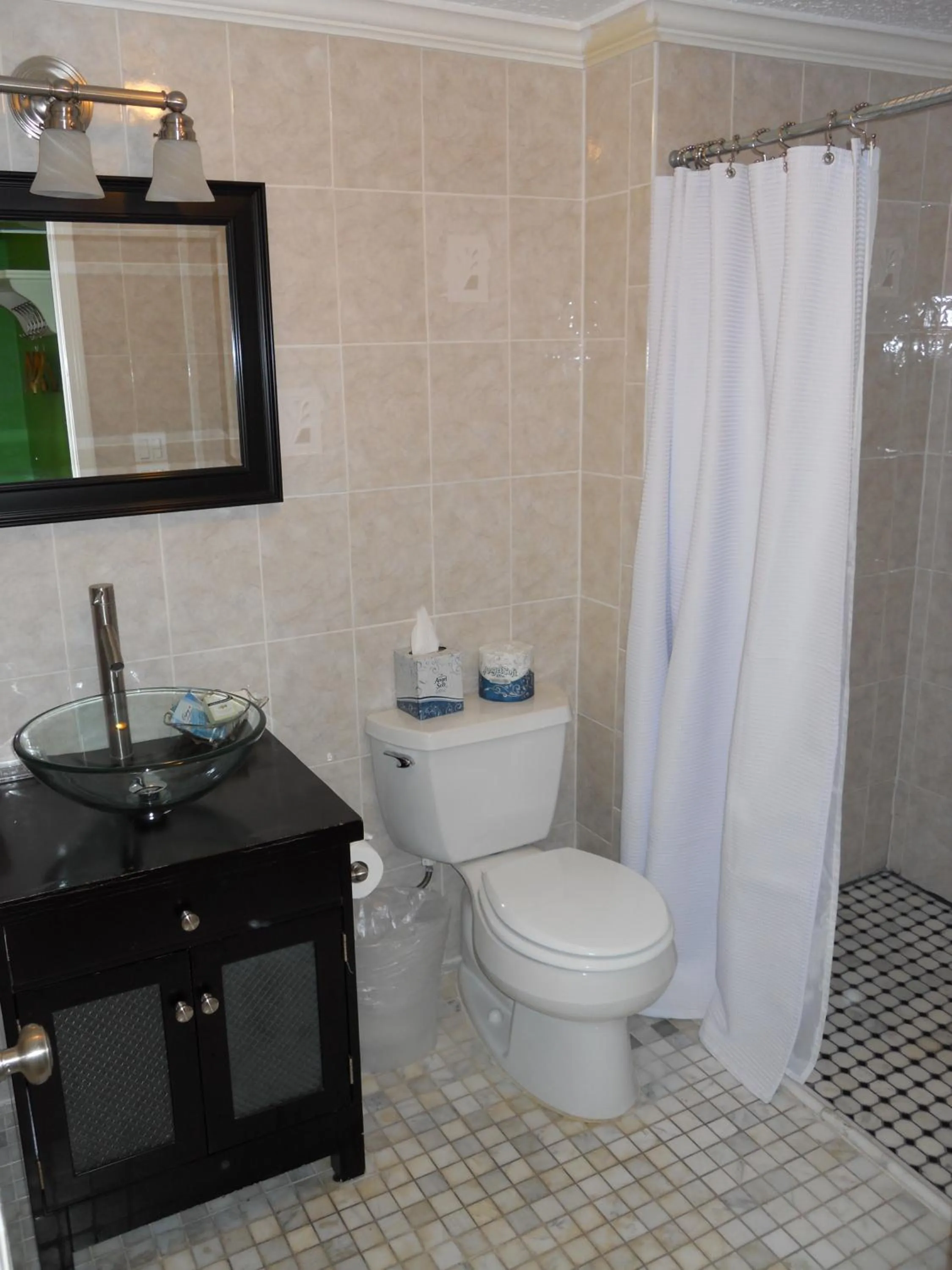 Bathroom in Duval Inn - Key West