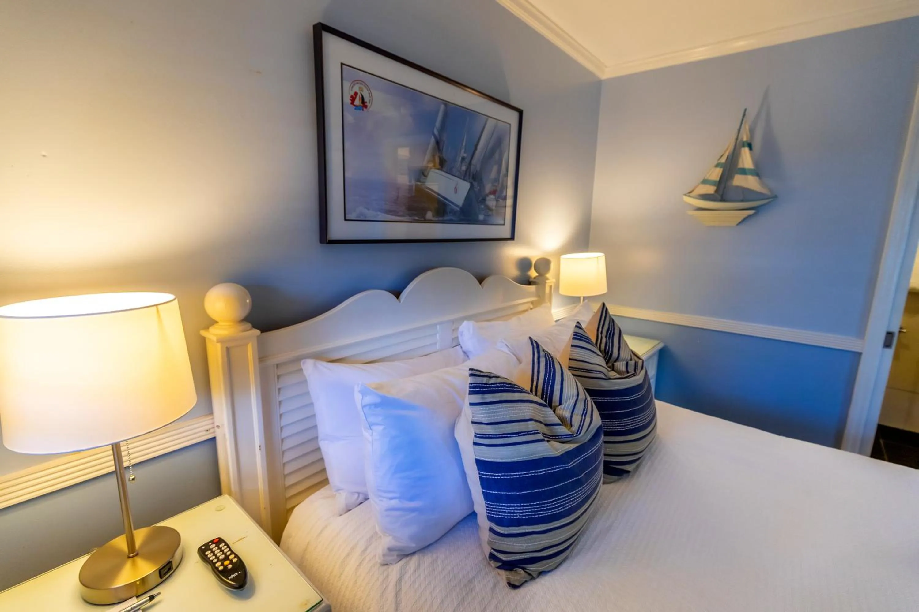 Bedroom, Bed in Duval Inn - Key West