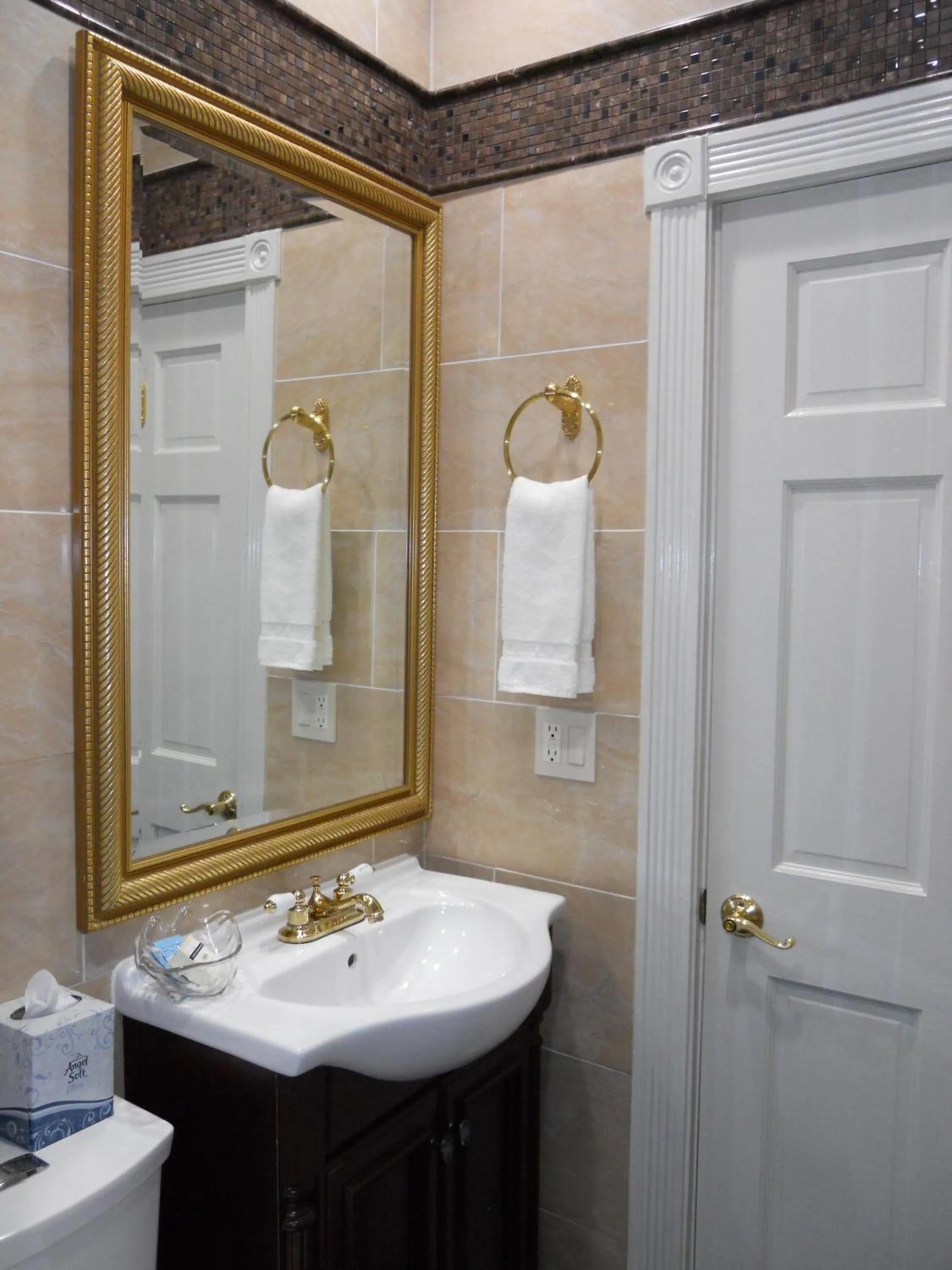 Bathroom in Duval Inn - Key West