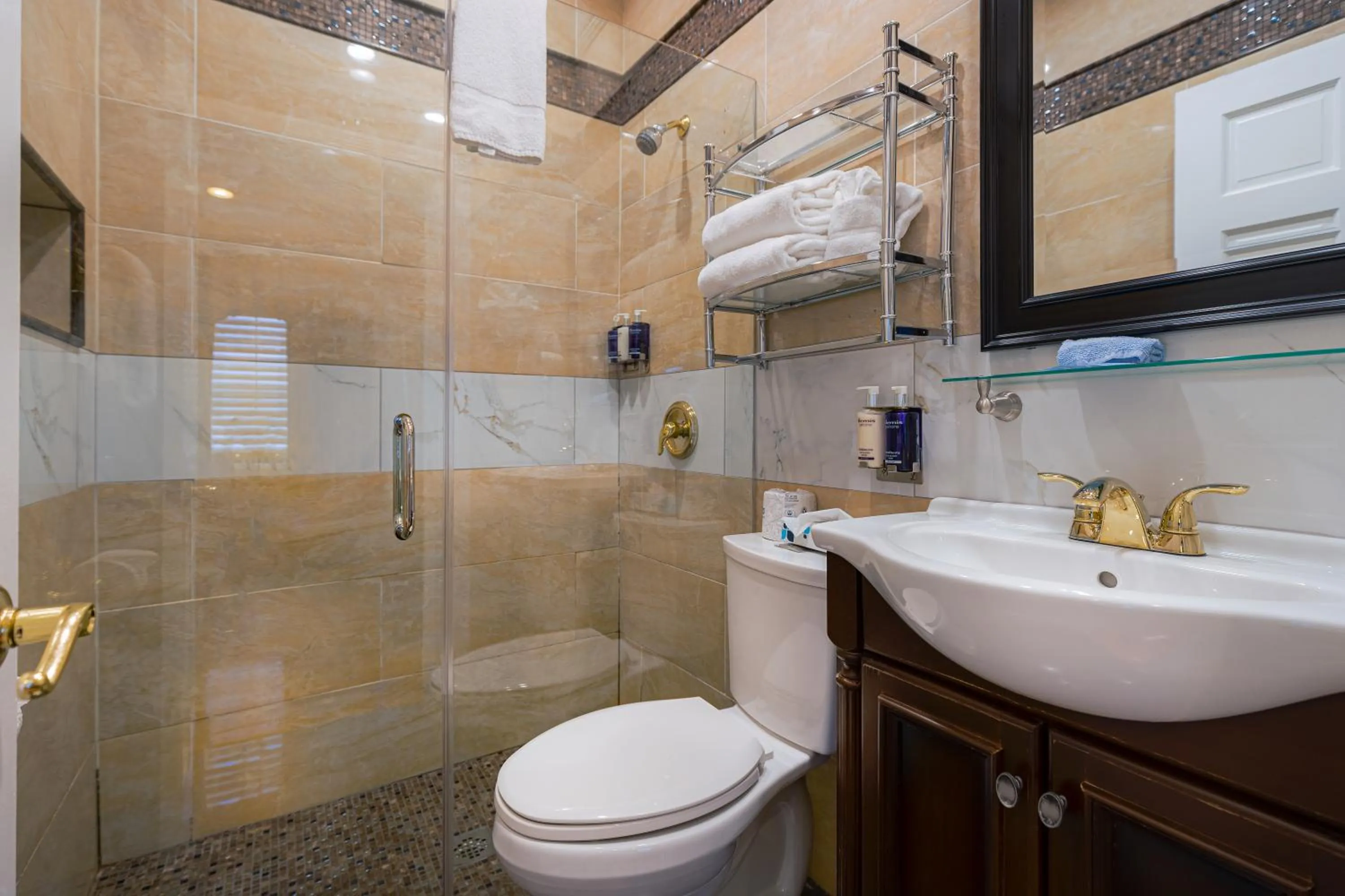 Bathroom in Duval Inn - Key West