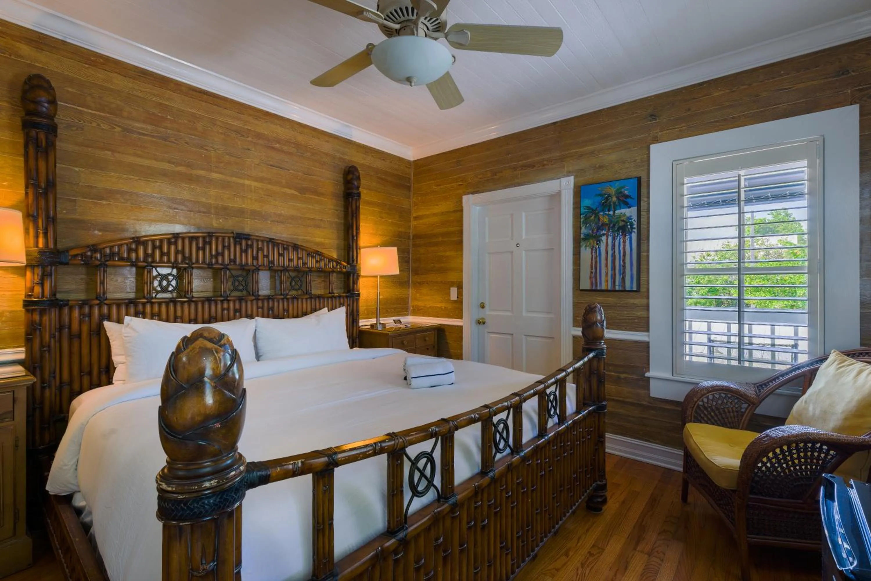 Photo of the whole room, Bed in Duval Inn - Key West