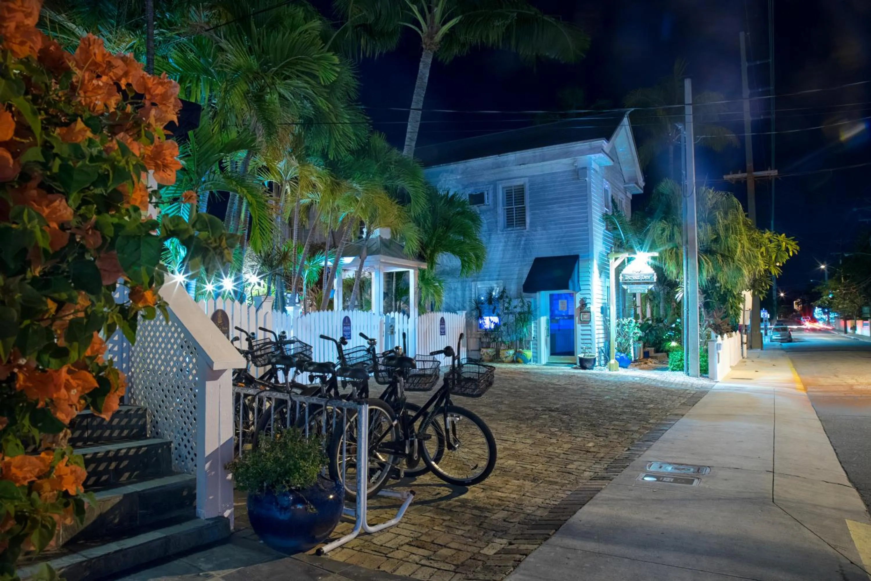 Facade/entrance in Duval Inn - Key West