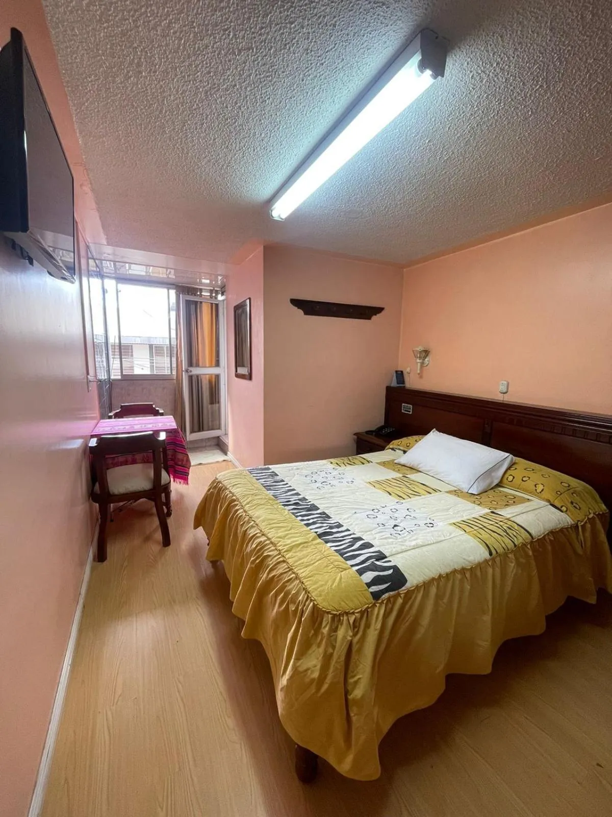 Bed in HOTEL El INDIO