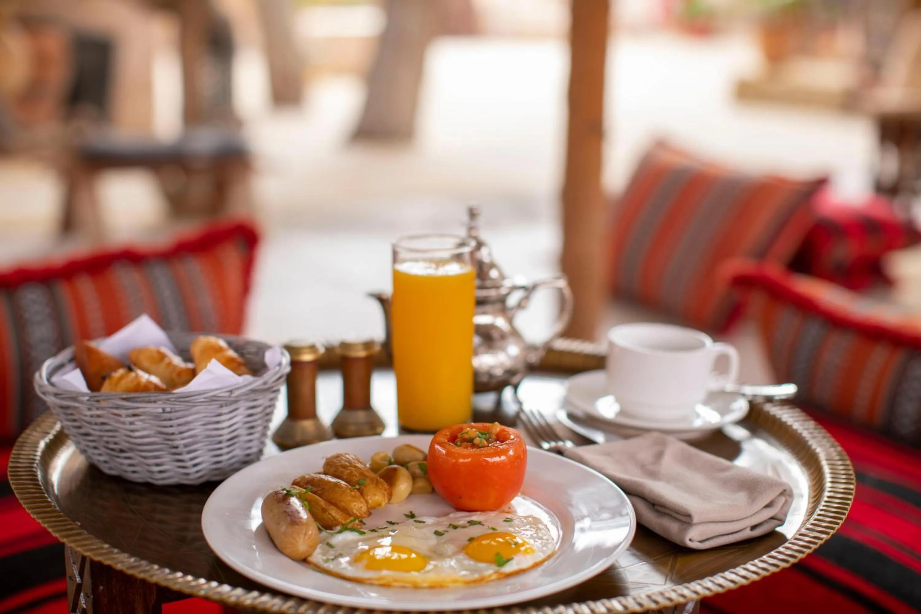 Restaurant/places to eat in Thousand Nights Camp