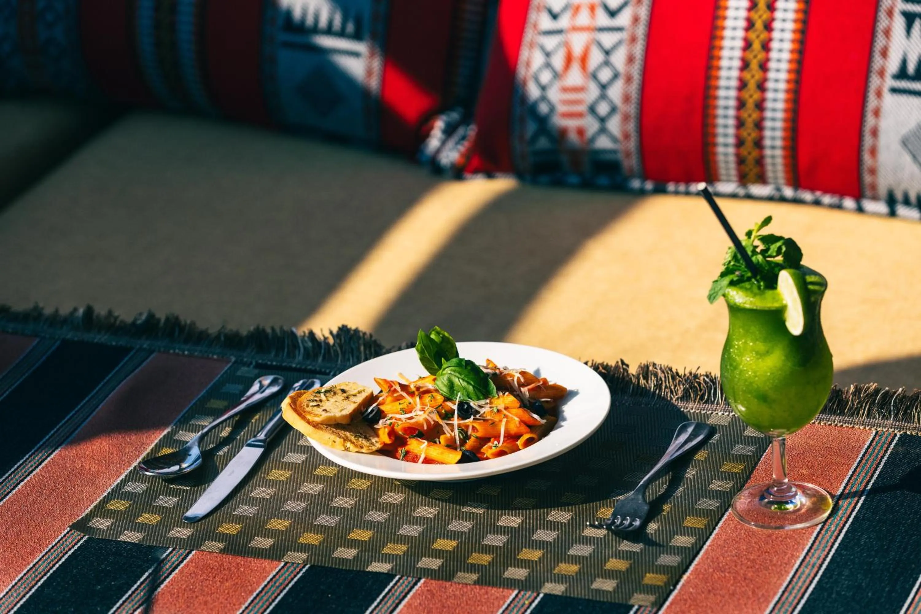 Restaurant/places to eat in Thousand Nights Camp