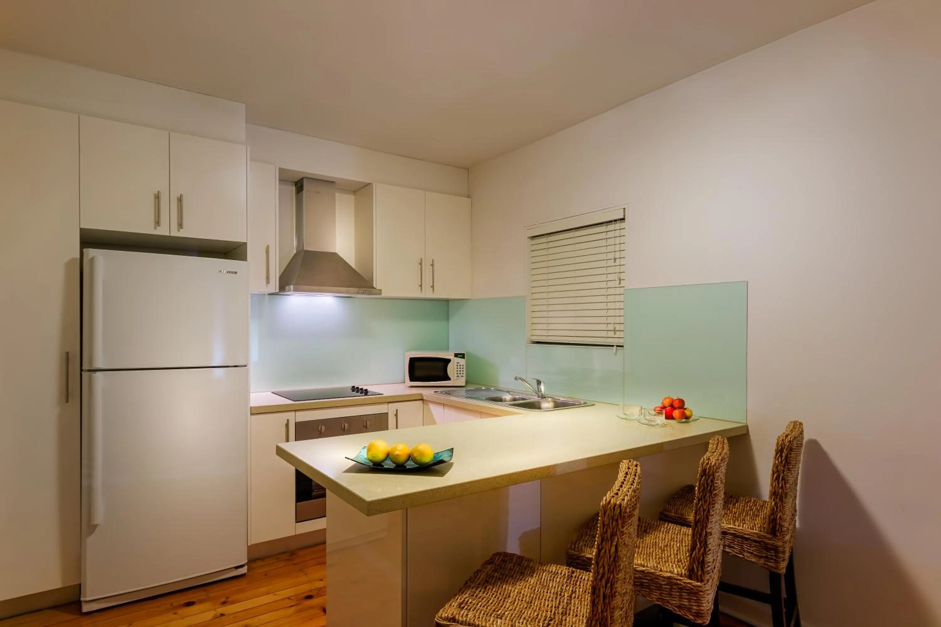 Kitchen or kitchenette in Crest On Barkly Serviced Apartments