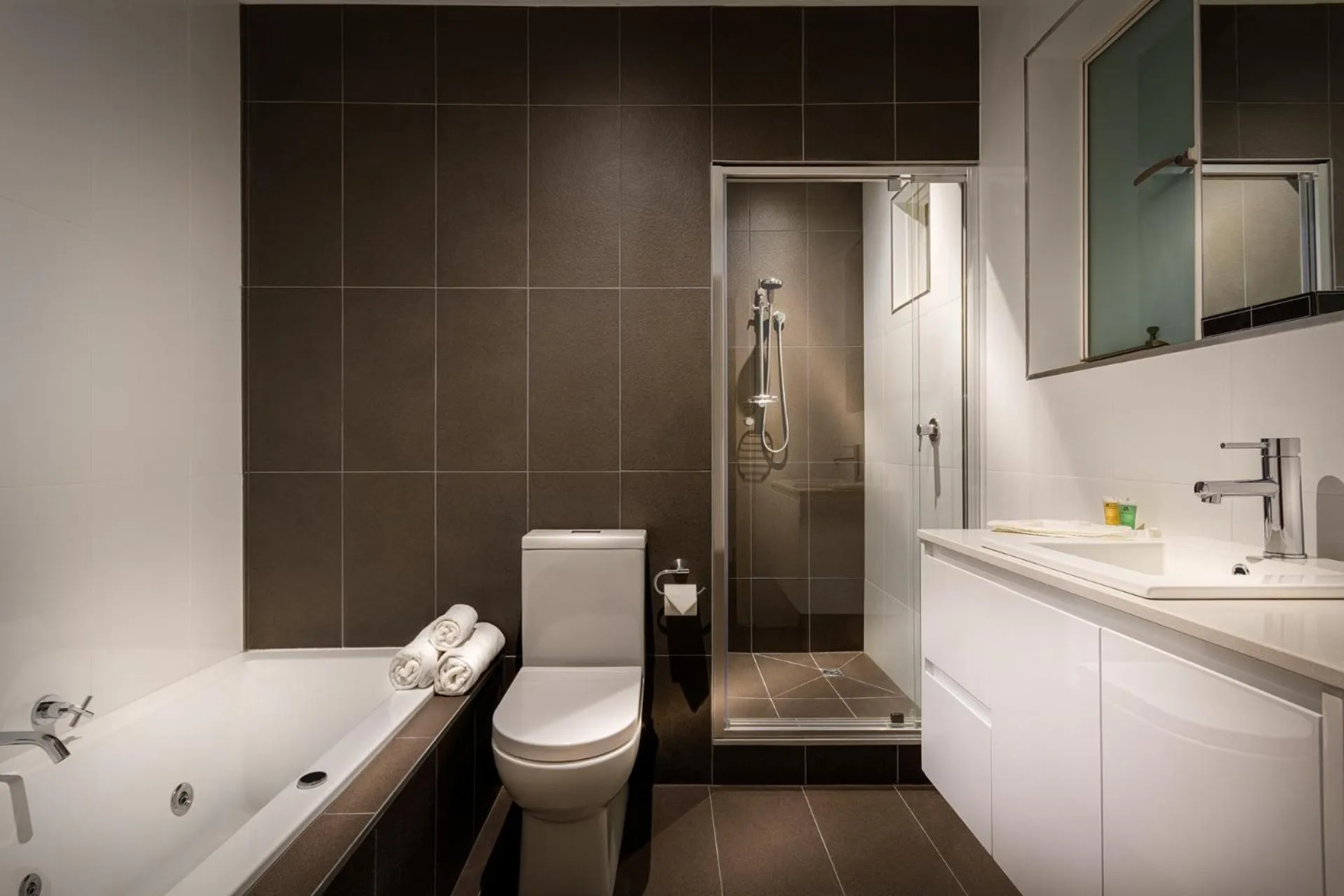 Bathroom in Crest On Barkly Serviced Apartments