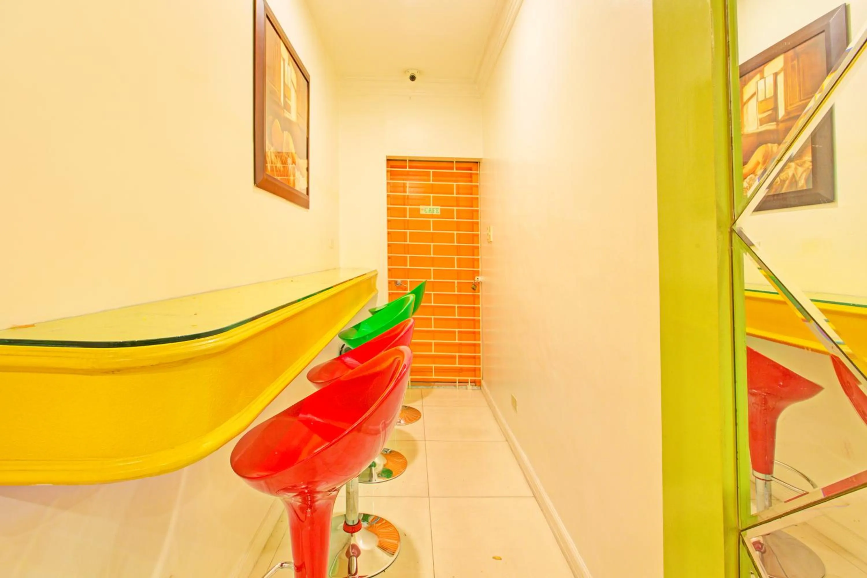 Meeting/conference room in Townhouse OAK Makati Manila Near PNR Pasay Evangelista formerly VIP Suites