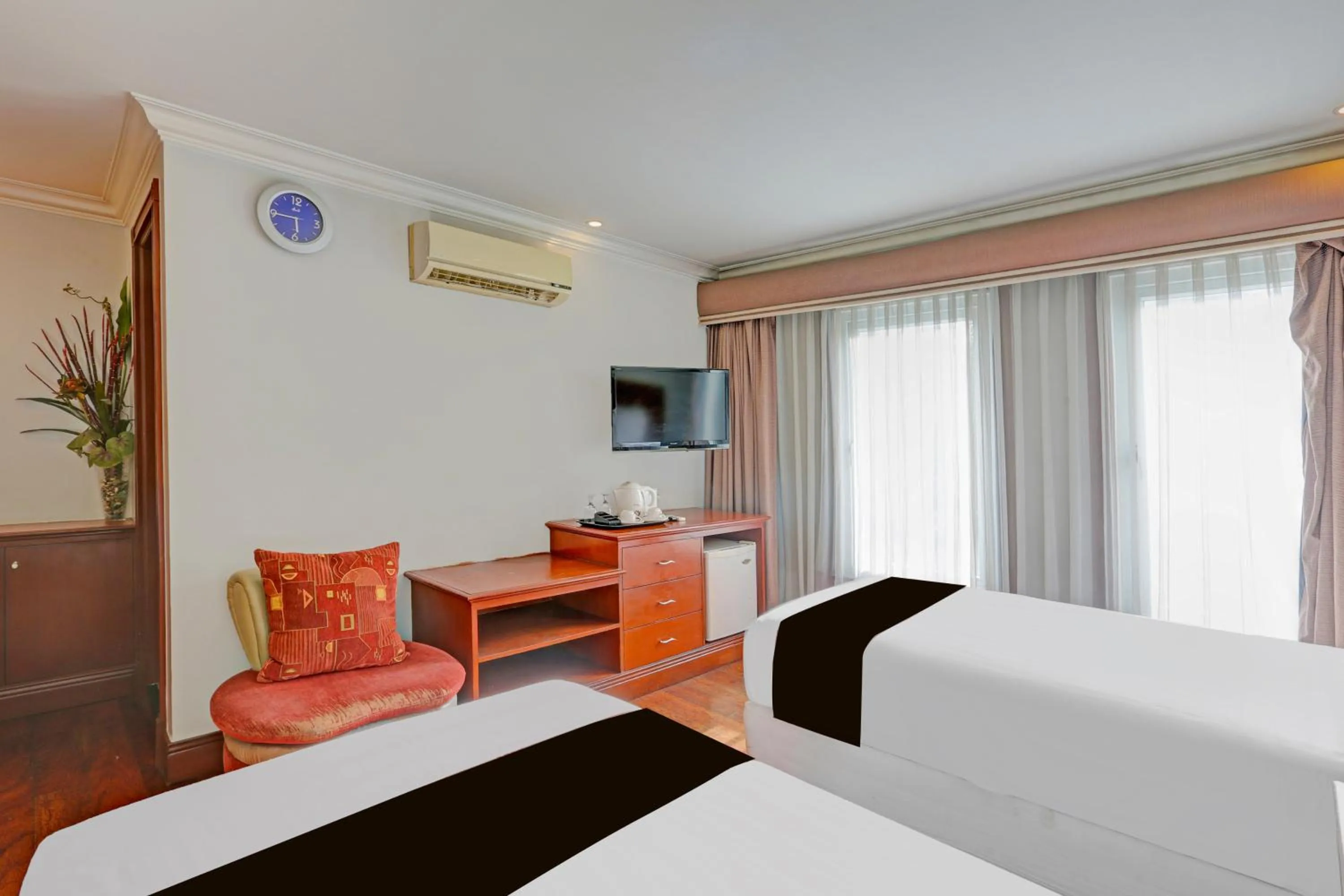 Bedroom, Bed in Townhouse OAK Makati Manila Near PNR Pasay Evangelista formerly VIP Suites