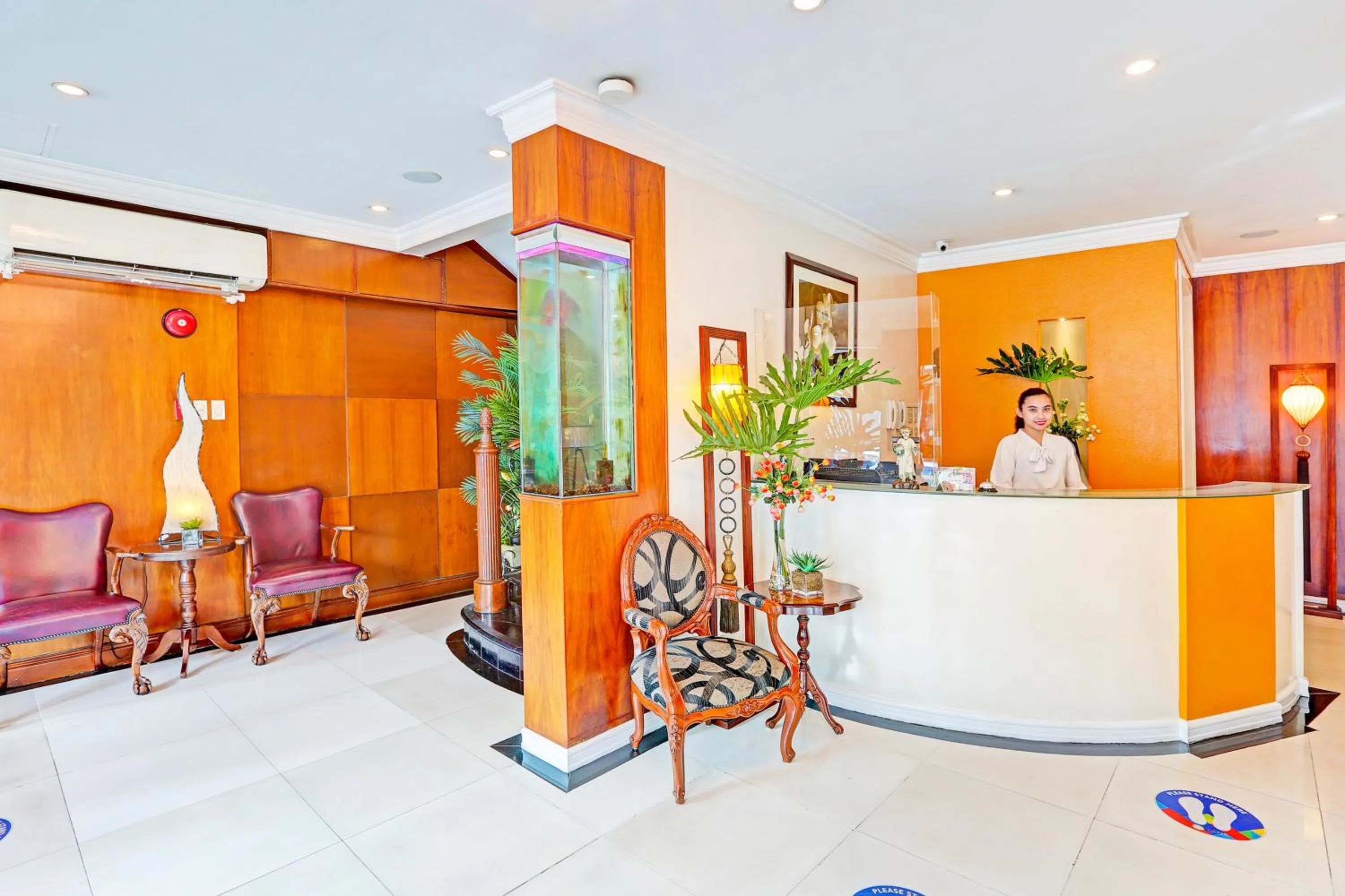 Lobby or reception in Townhouse OAK Makati Manila Near PNR Pasay Evangelista formerly VIP Suites
