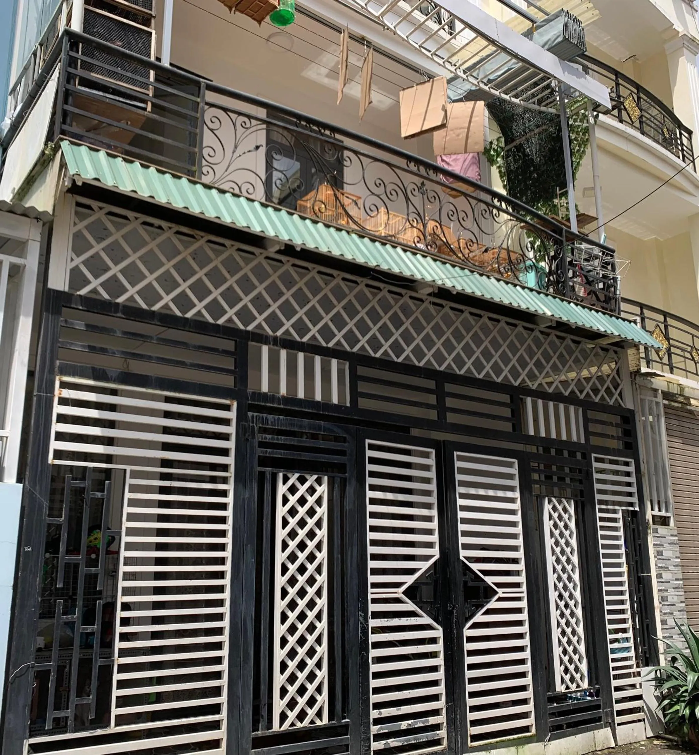 Facade/entrance in OYO 1248 Quyen House
