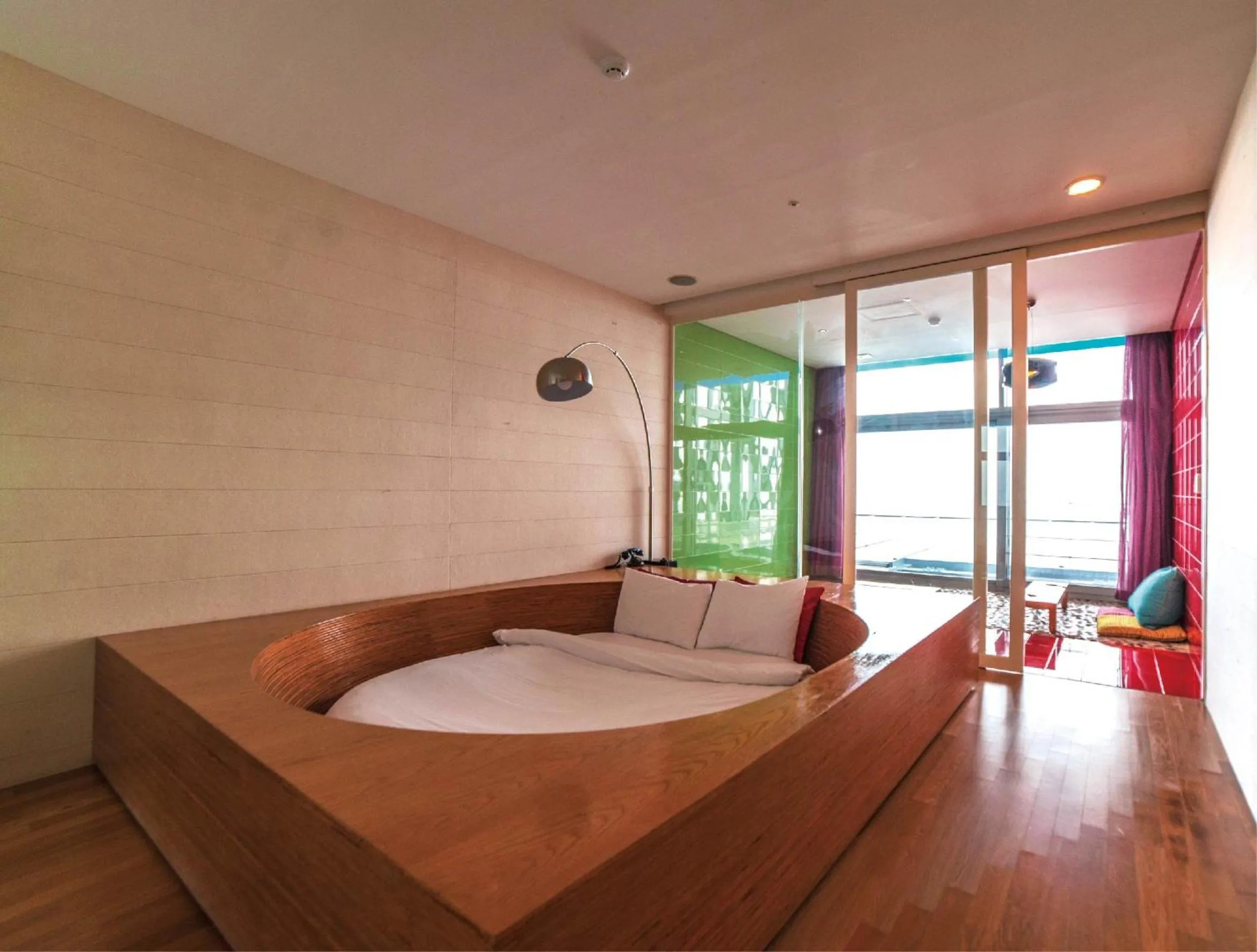 Bed in Haslla Art World Museum Hotel