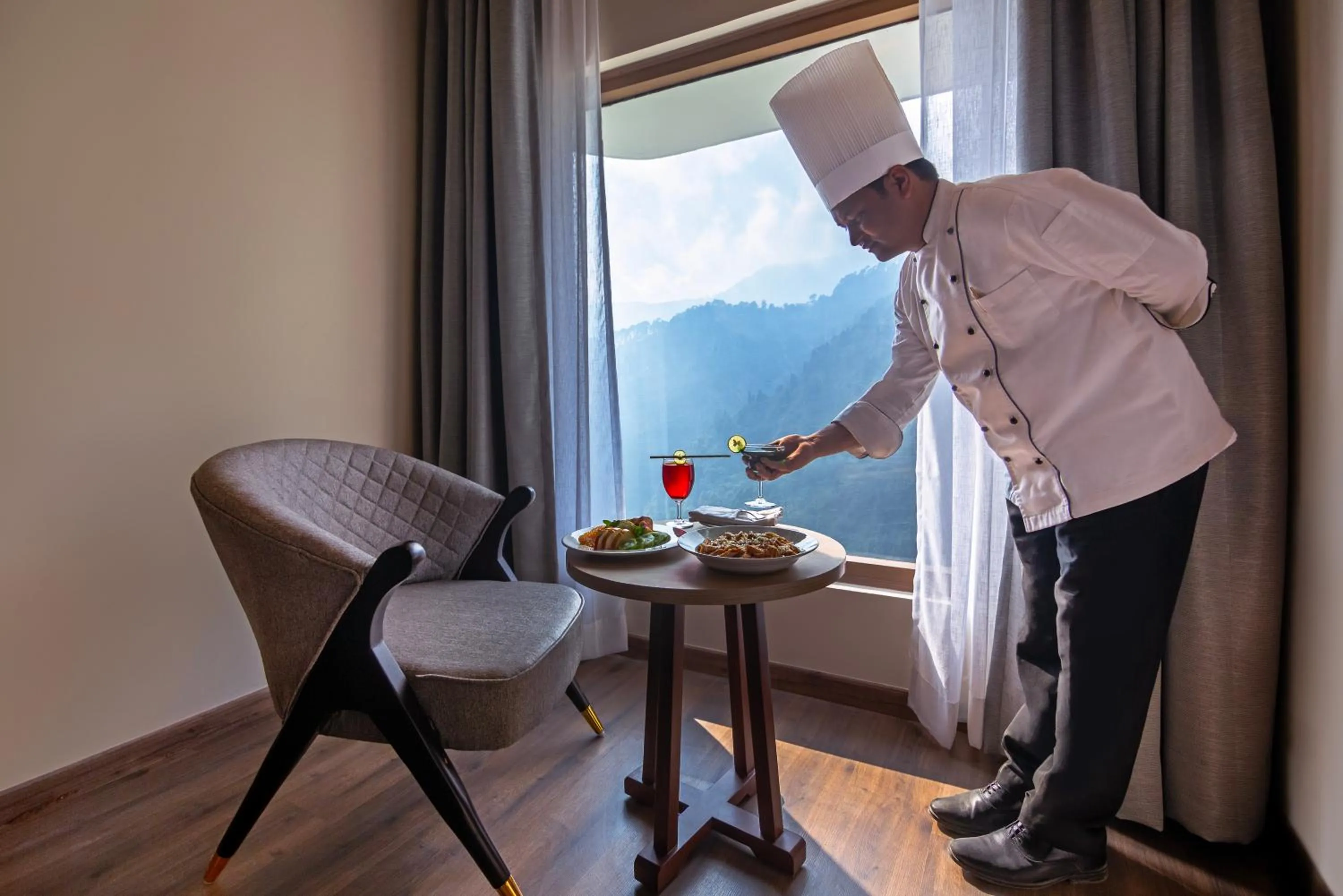 Food and drinks in Sterling Nainital