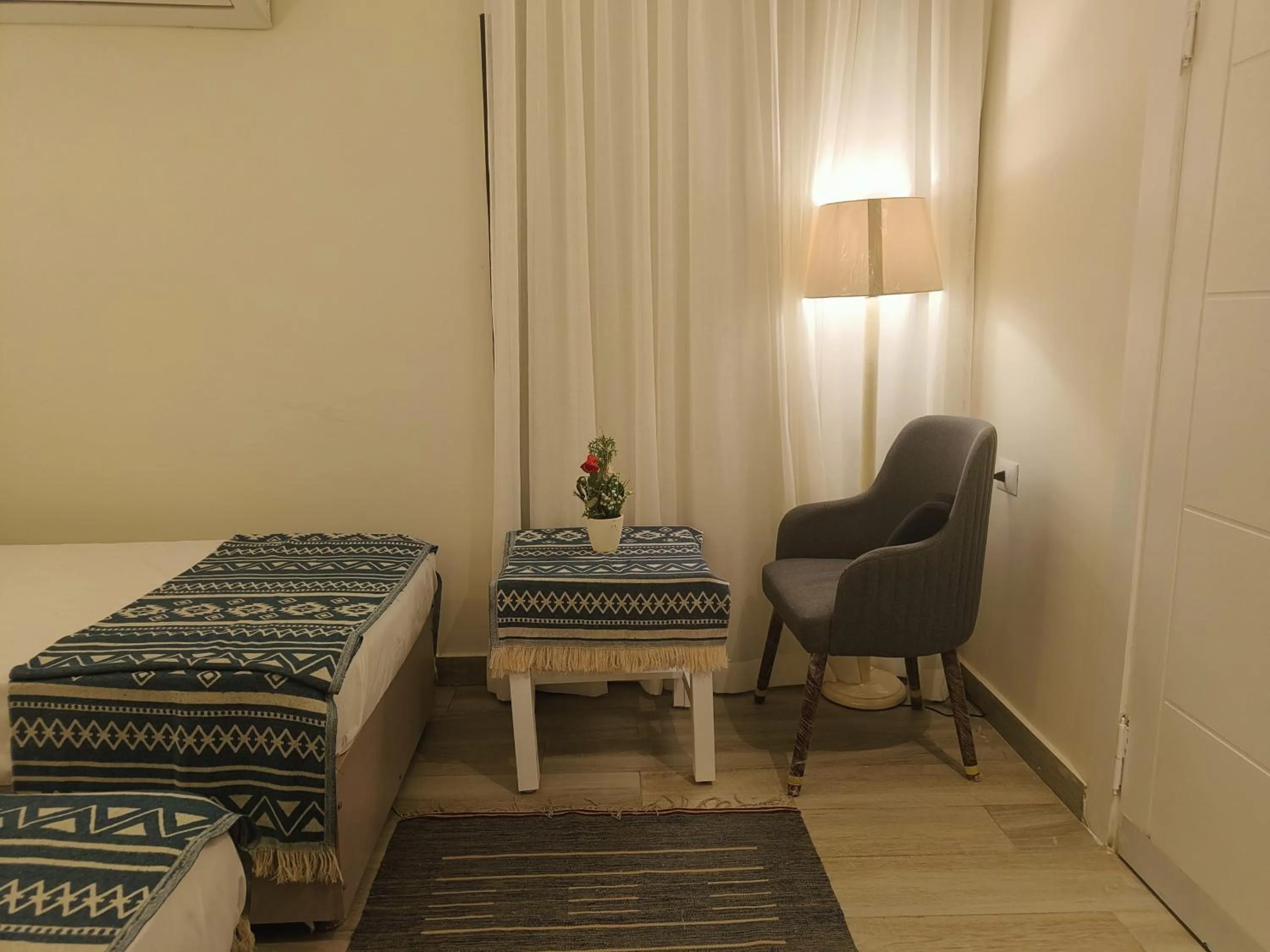 Bed in Maria Pyramids House