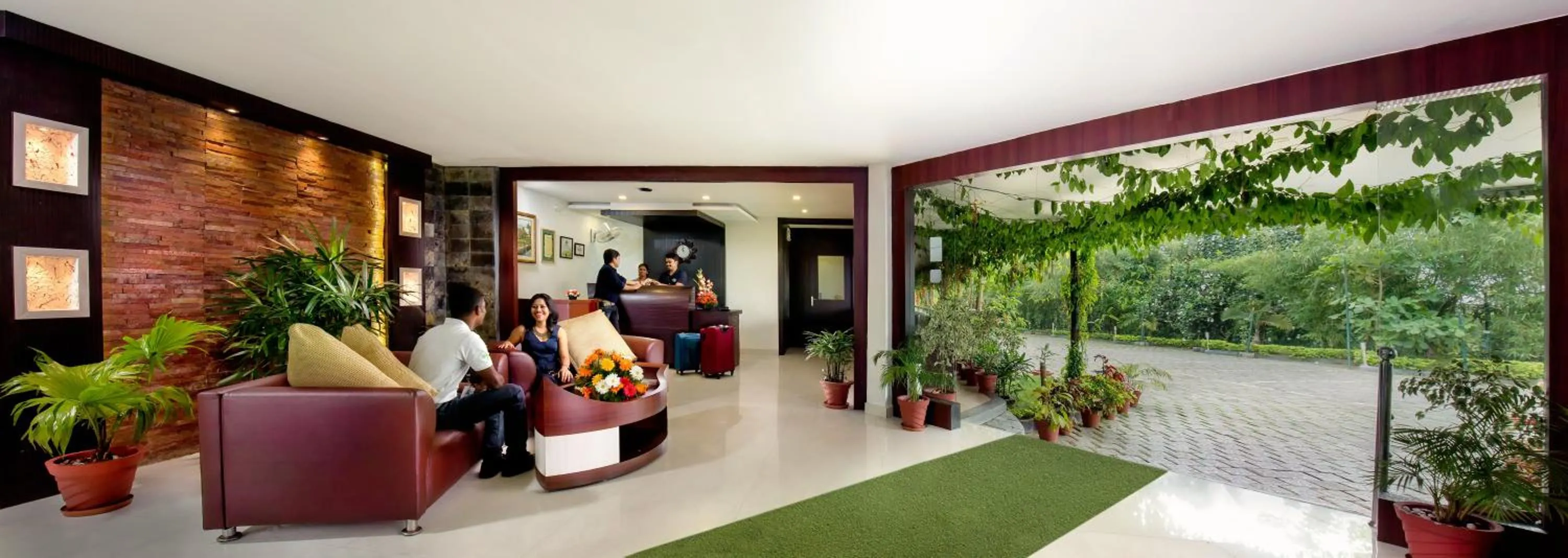 Facade/entrance in Munnar Tea Hills Resort - MTHR