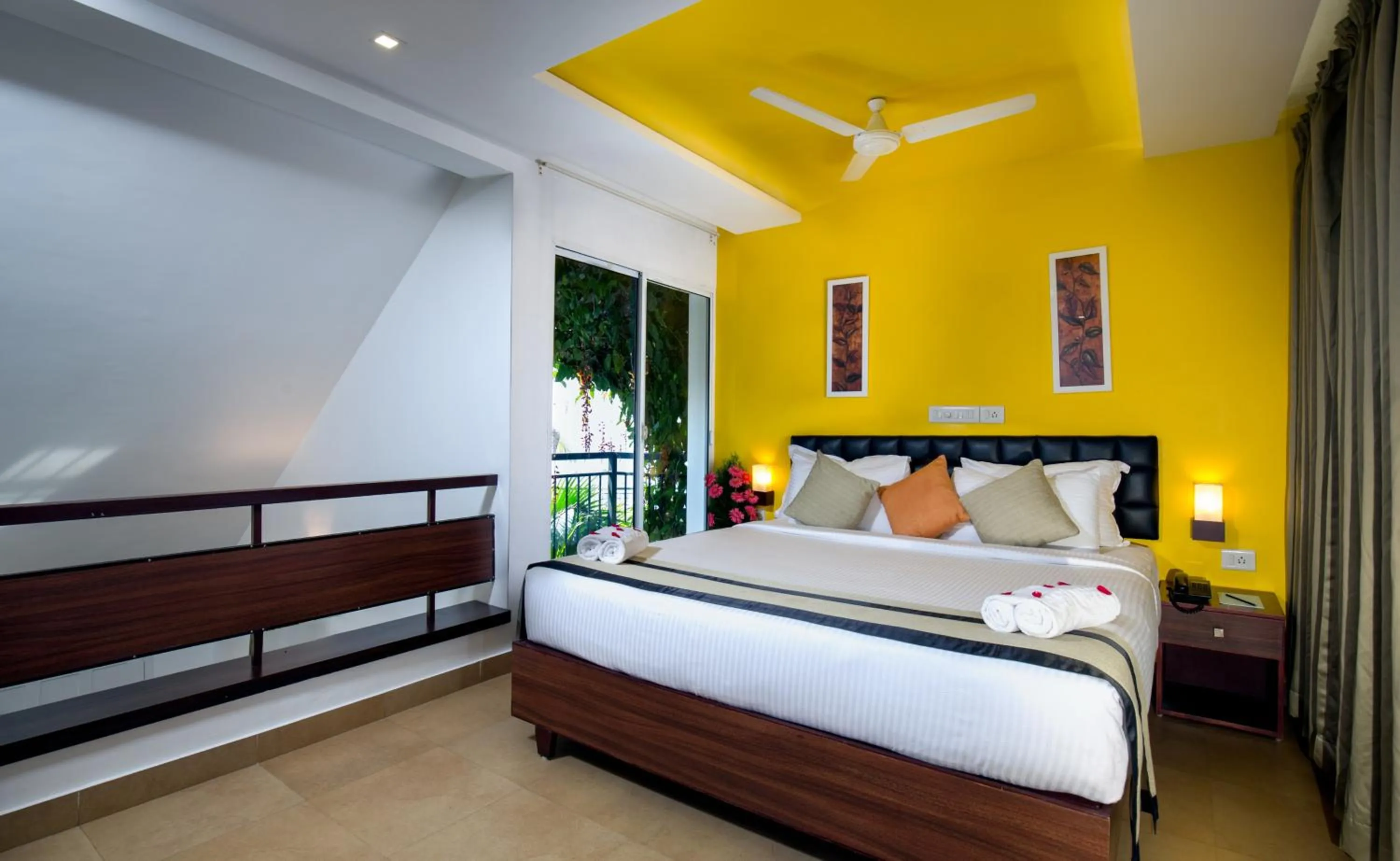 Bedroom, Bed in Munnar Tea Hills Resort - MTHR