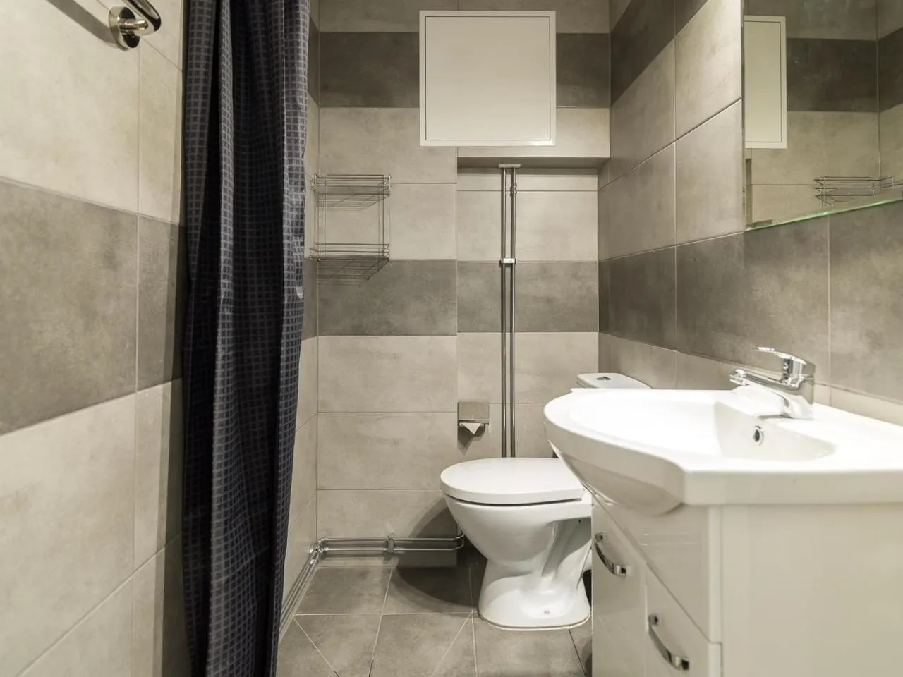 Shower in Stockholm Smart Stay