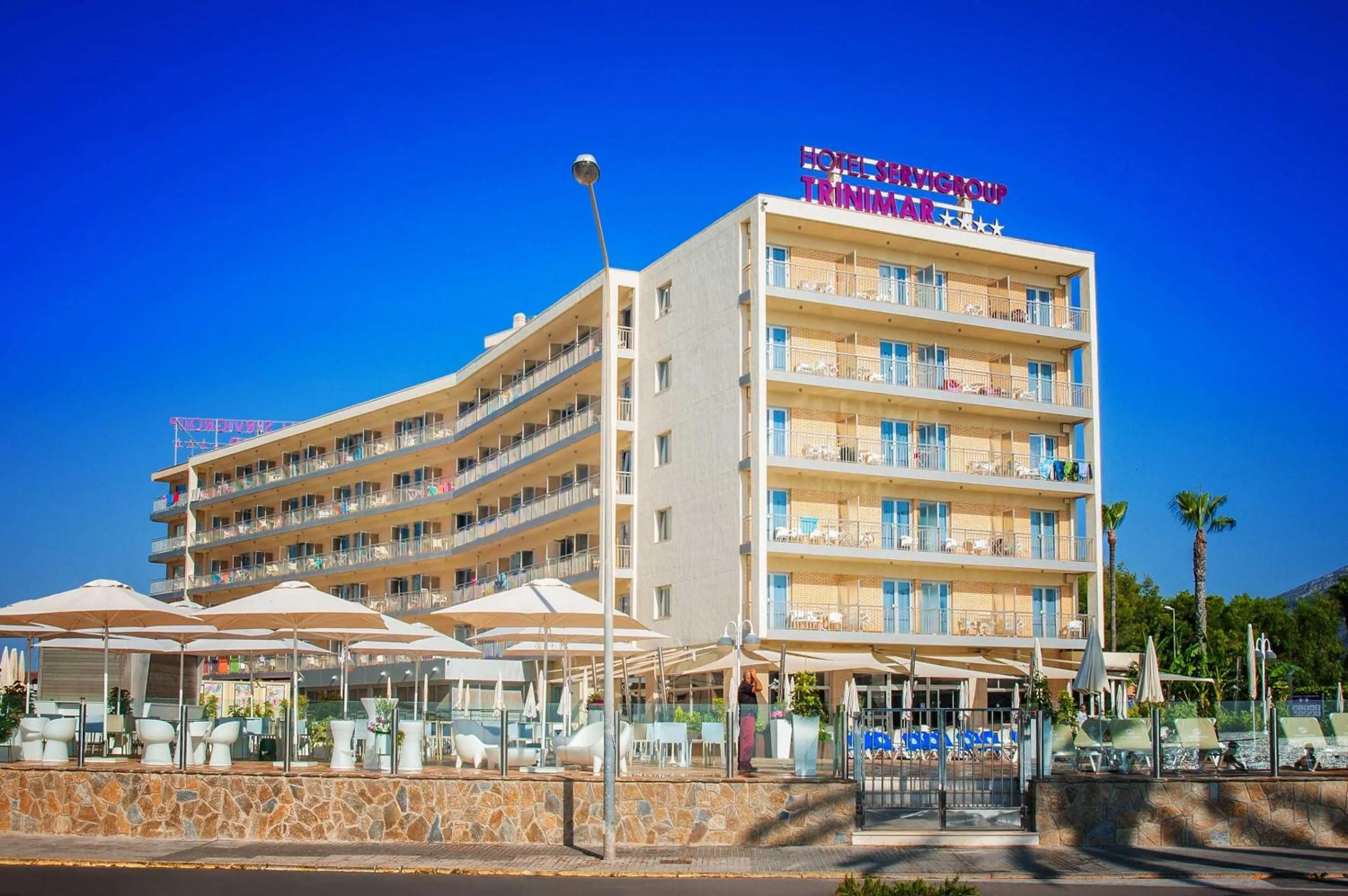 Property building in Hotel Servigroup Trinimar
