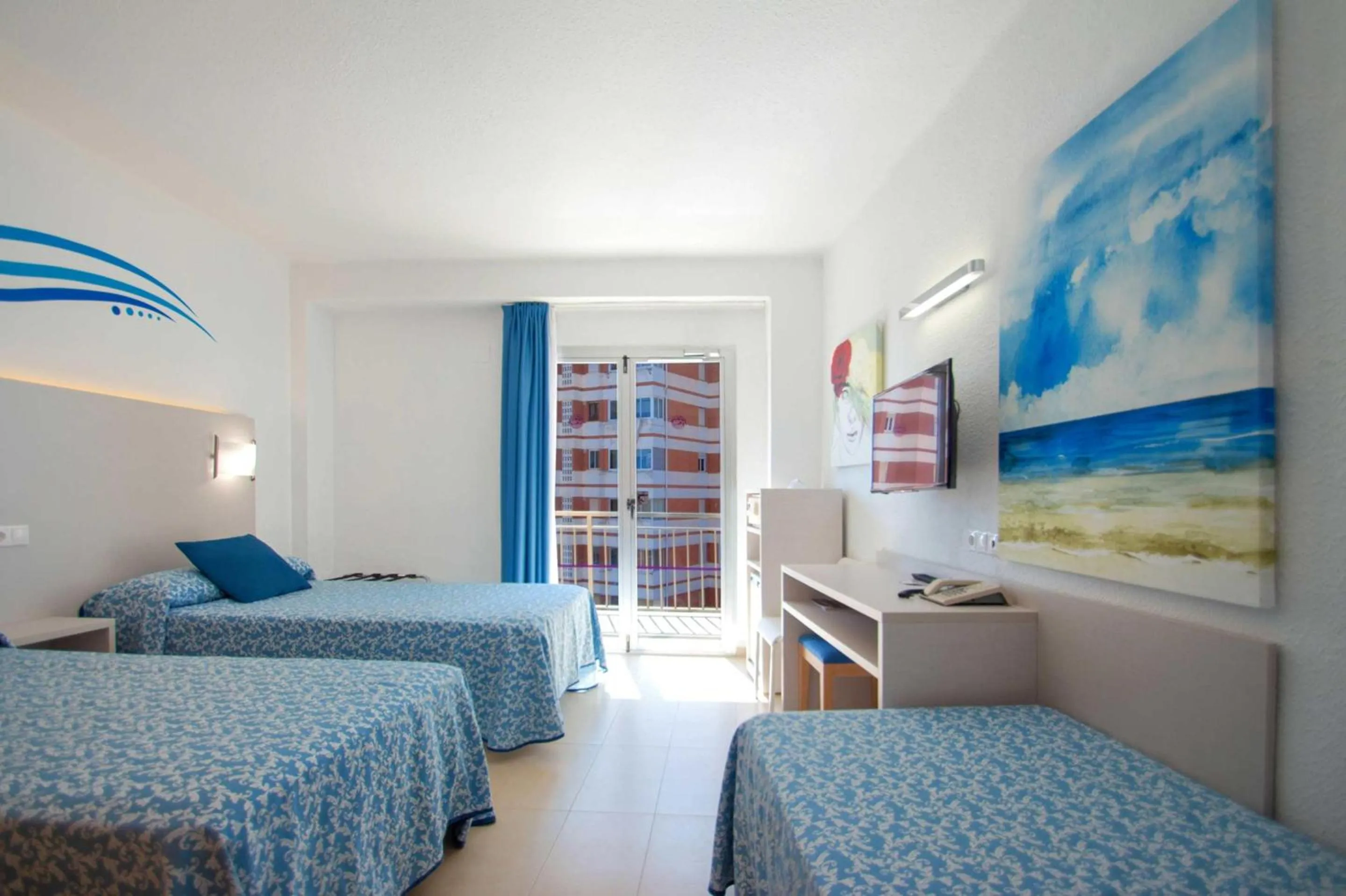 Photo of the whole room, Bed in Hotel Servigroup Trinimar