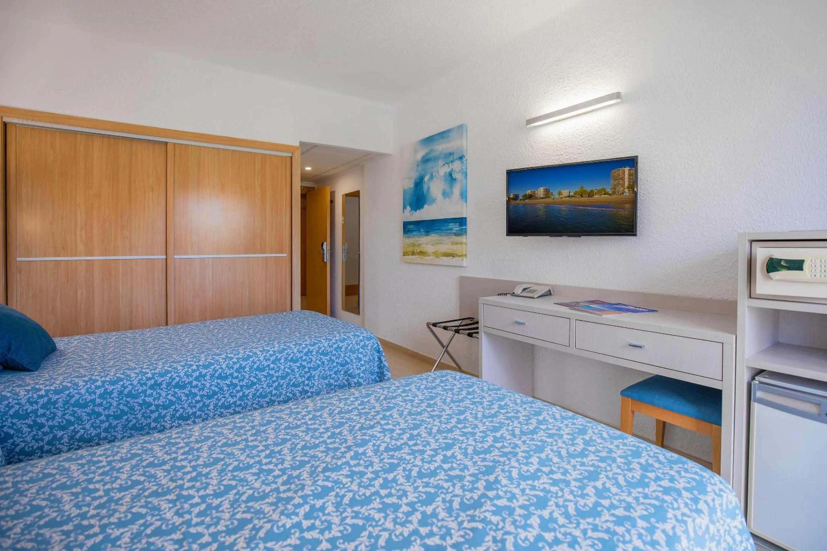 Photo of the whole room, Bed in Hotel Servigroup Trinimar