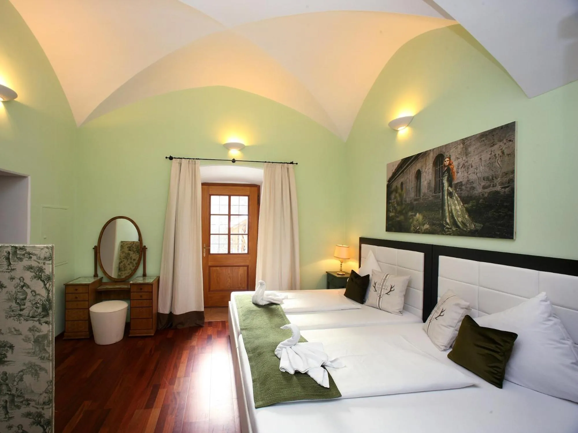 Bed in Schloss am See Fischhorn