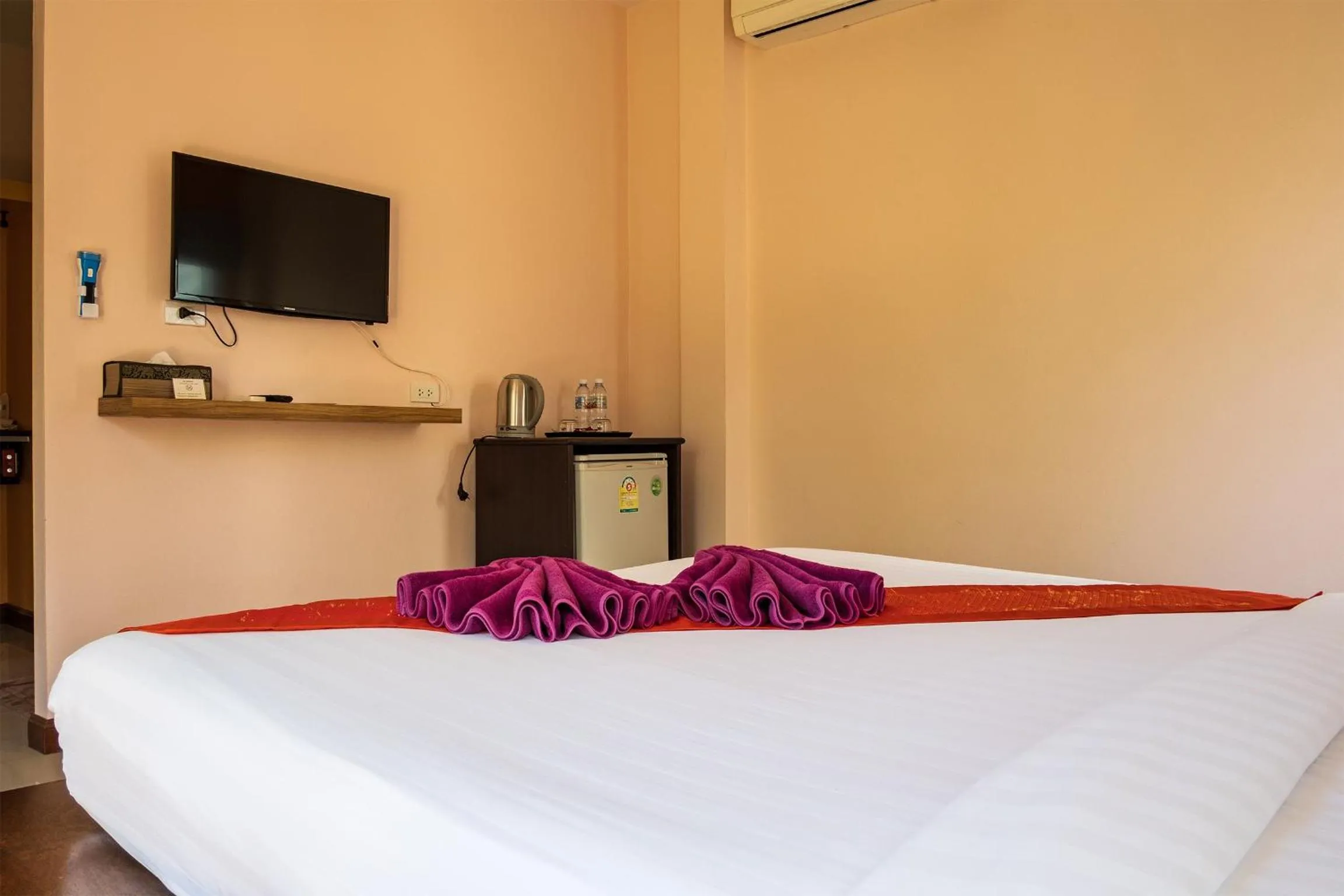 Bed in i-Style Lanta Boutique House --- SHA Extra Plus