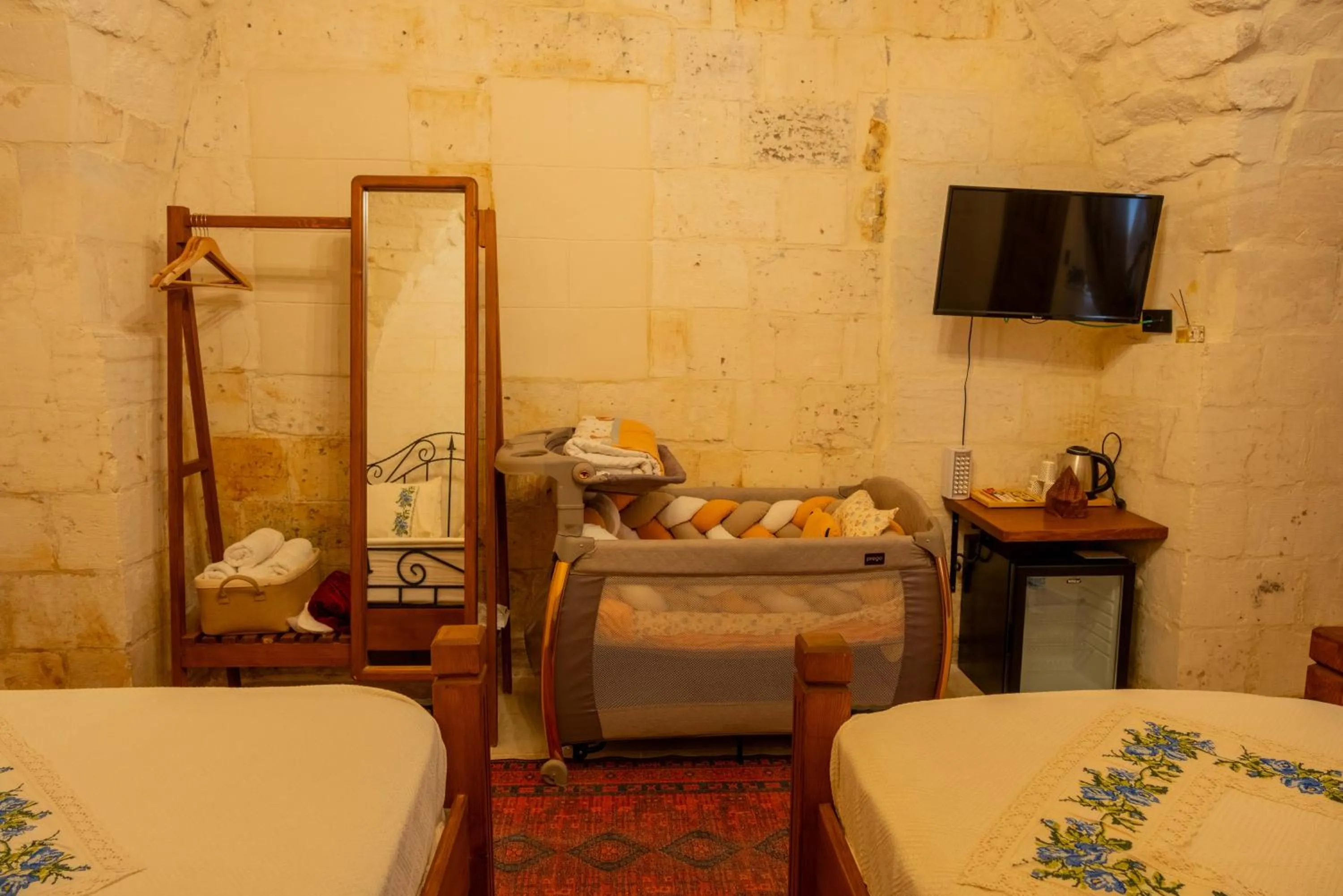 Bedroom, Bed in Mihrumah Konağı