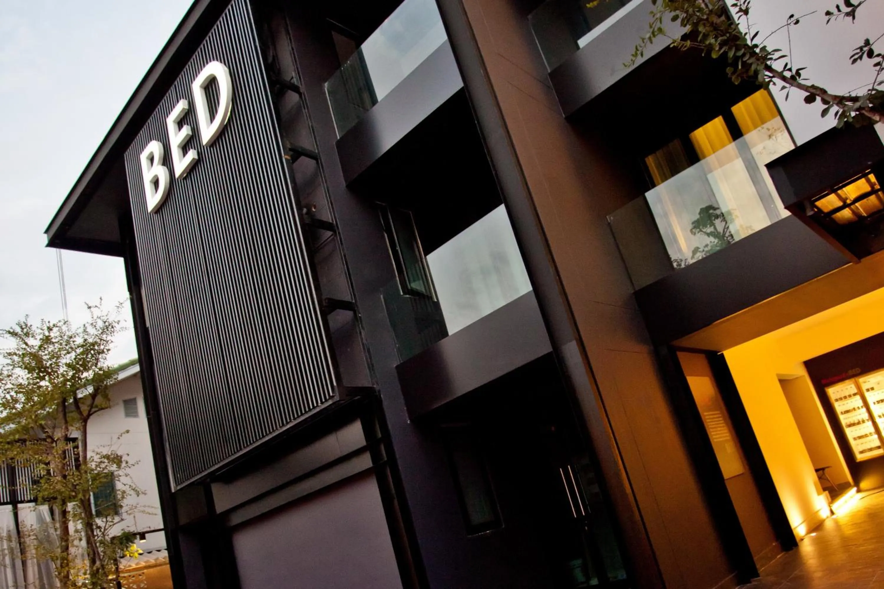 Facade/entrance in BED Phrasingh-Adults Only