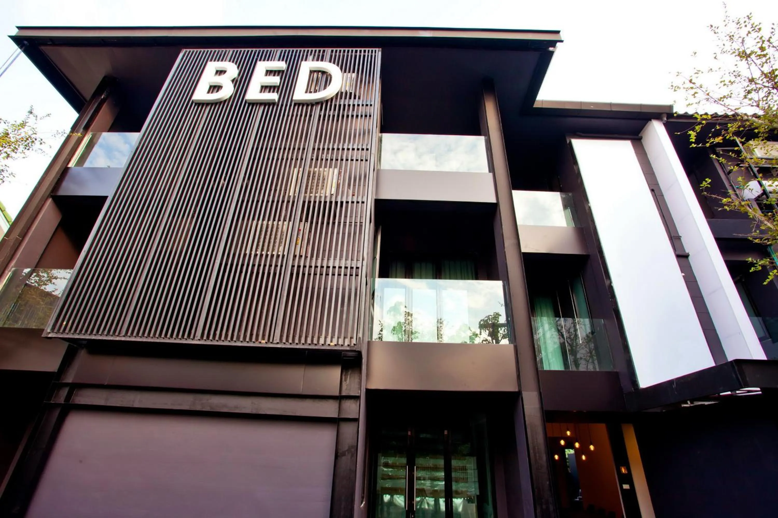 Facade/entrance in BED Phrasingh-Adults Only