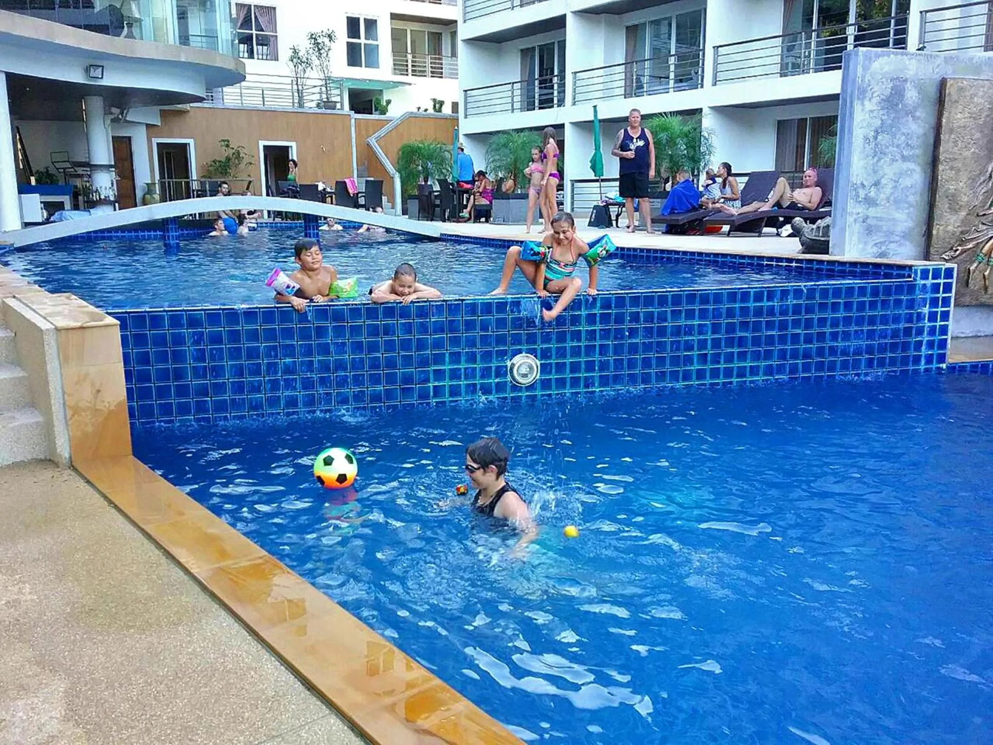 Swimming pool in Ocean View Treasure Residence